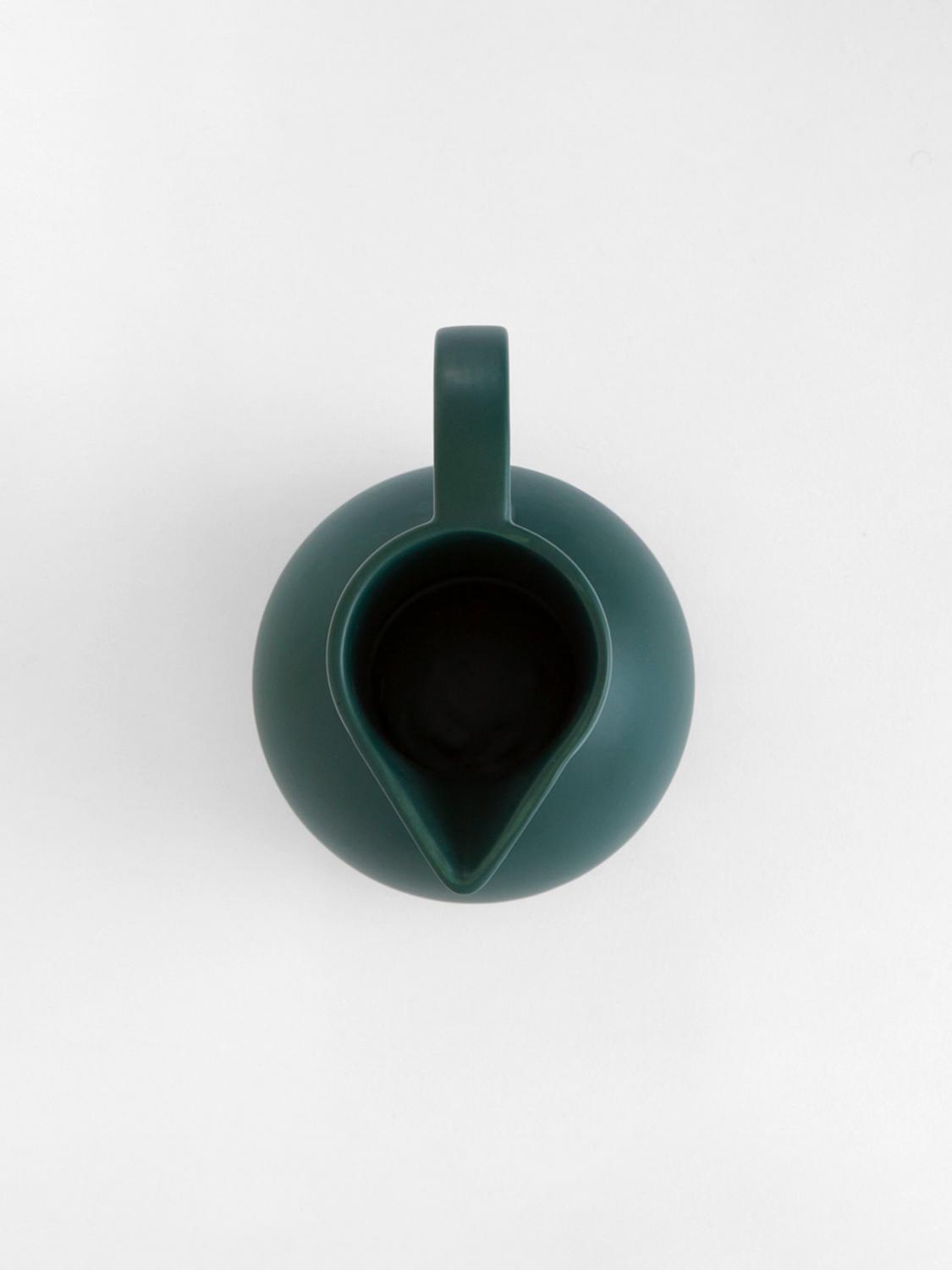 RAAWII BOTTLES AND PITCHERS: Bottles and pitchers lifestyle Raawii, Green - Img 2