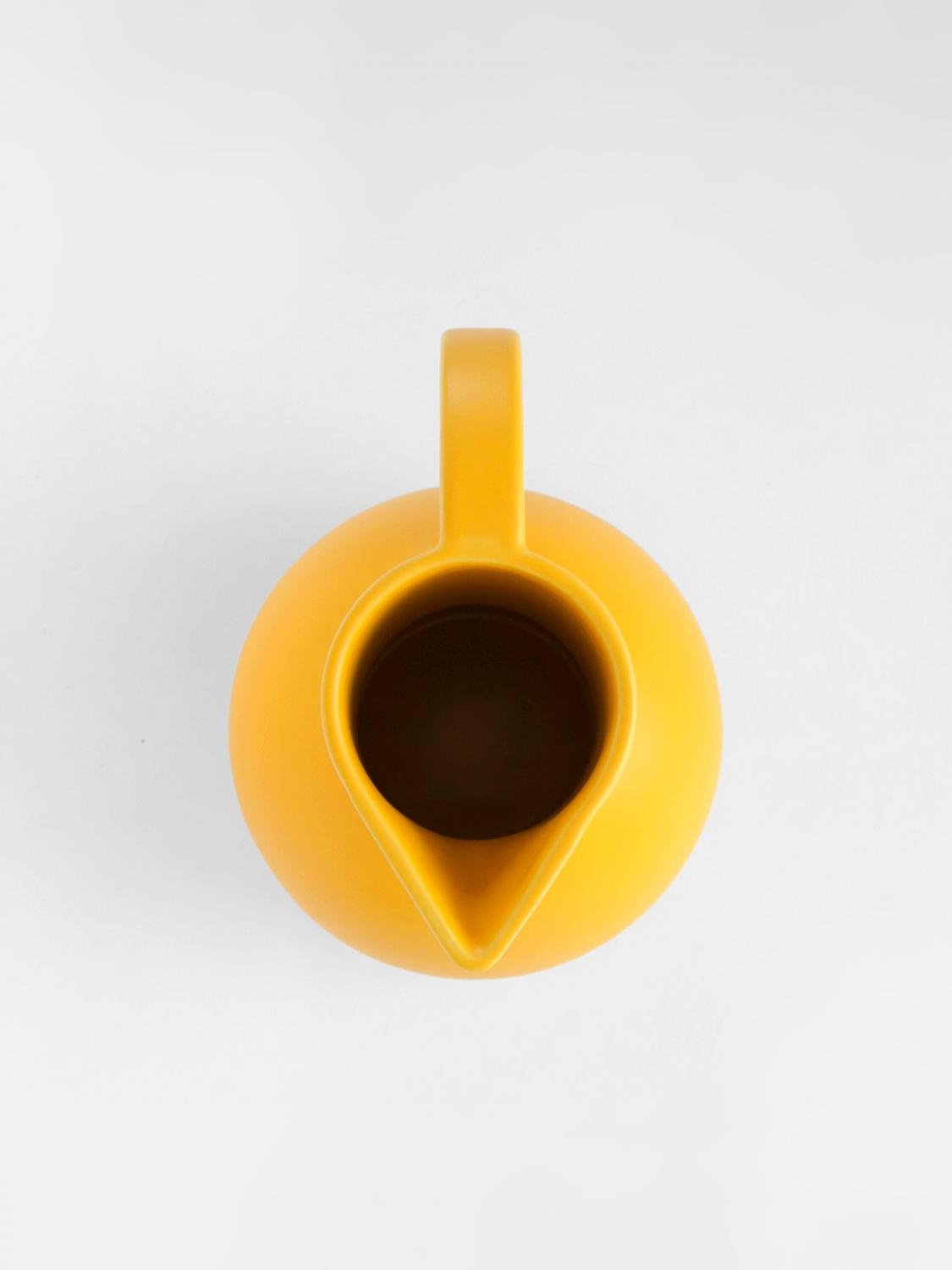 RAAWII BOTTLES AND PITCHERS: Bottles and pitchers lifestyle Raawii, Yellow - Img 2