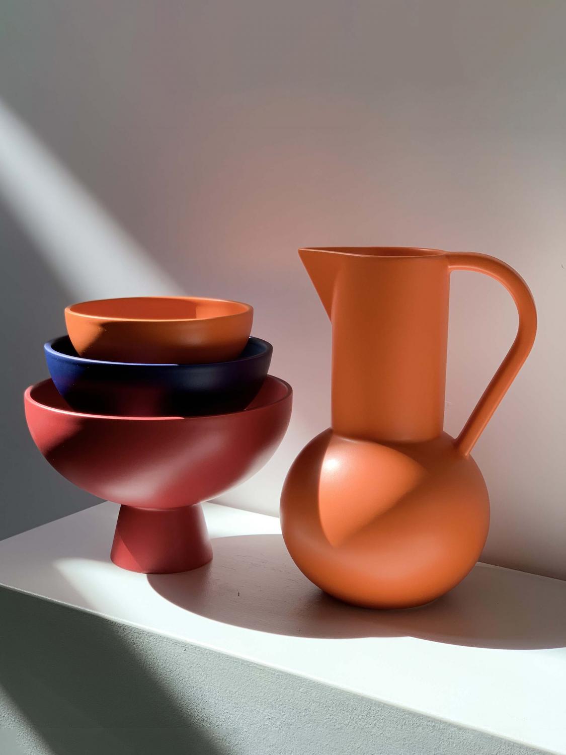 RAAWII BOTTIGLIE E CARAFFE: Brocca Strøm grande Raawii in ceramica , Rosso - Img 3