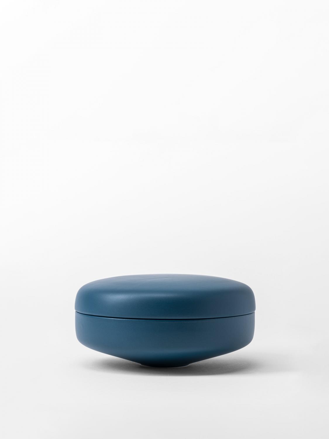 RAAWII DECORATIVE ACCESSORIES: Storage and baskets lifestyle Raawii, Blue - Img 1