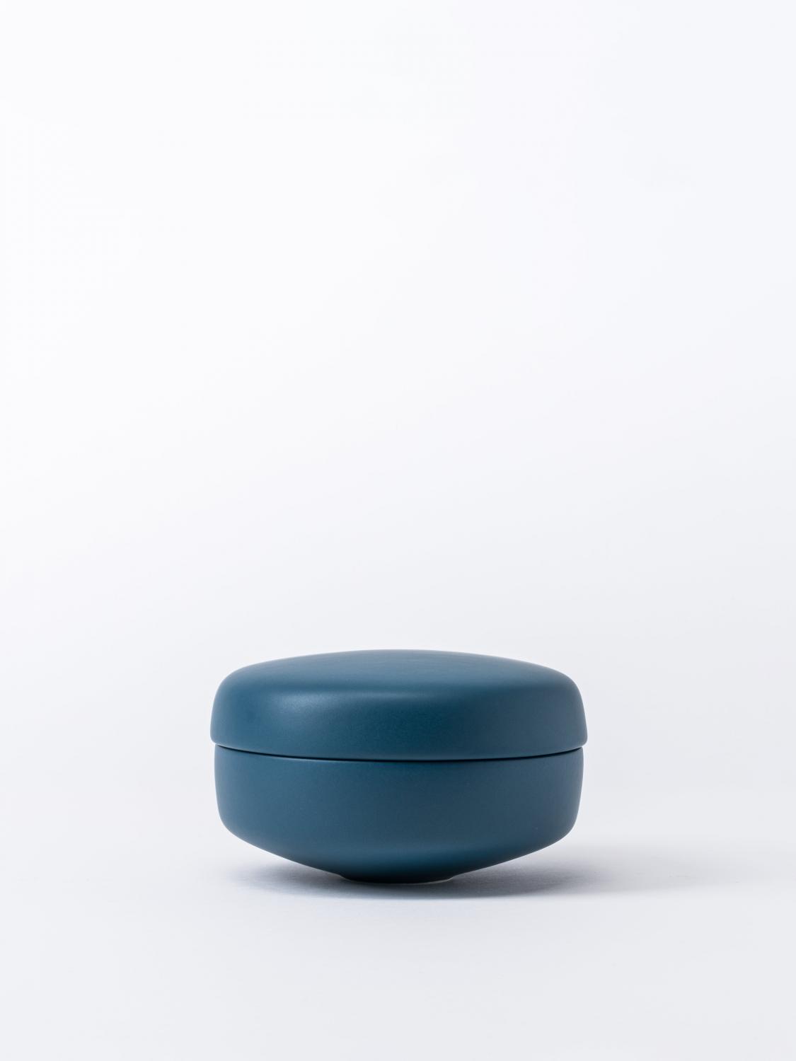 RAAWII DECORATIVE ACCESSORIES: Storage and baskets lifestyle Raawii, Blue - Img 1