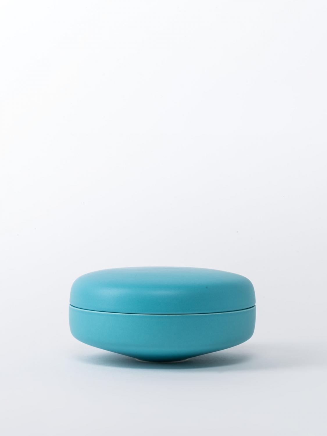 RAAWII DECORATIVE ACCESSORIES: Storage and baskets lifestyle Raawii, Gnawed Blue - Img 1