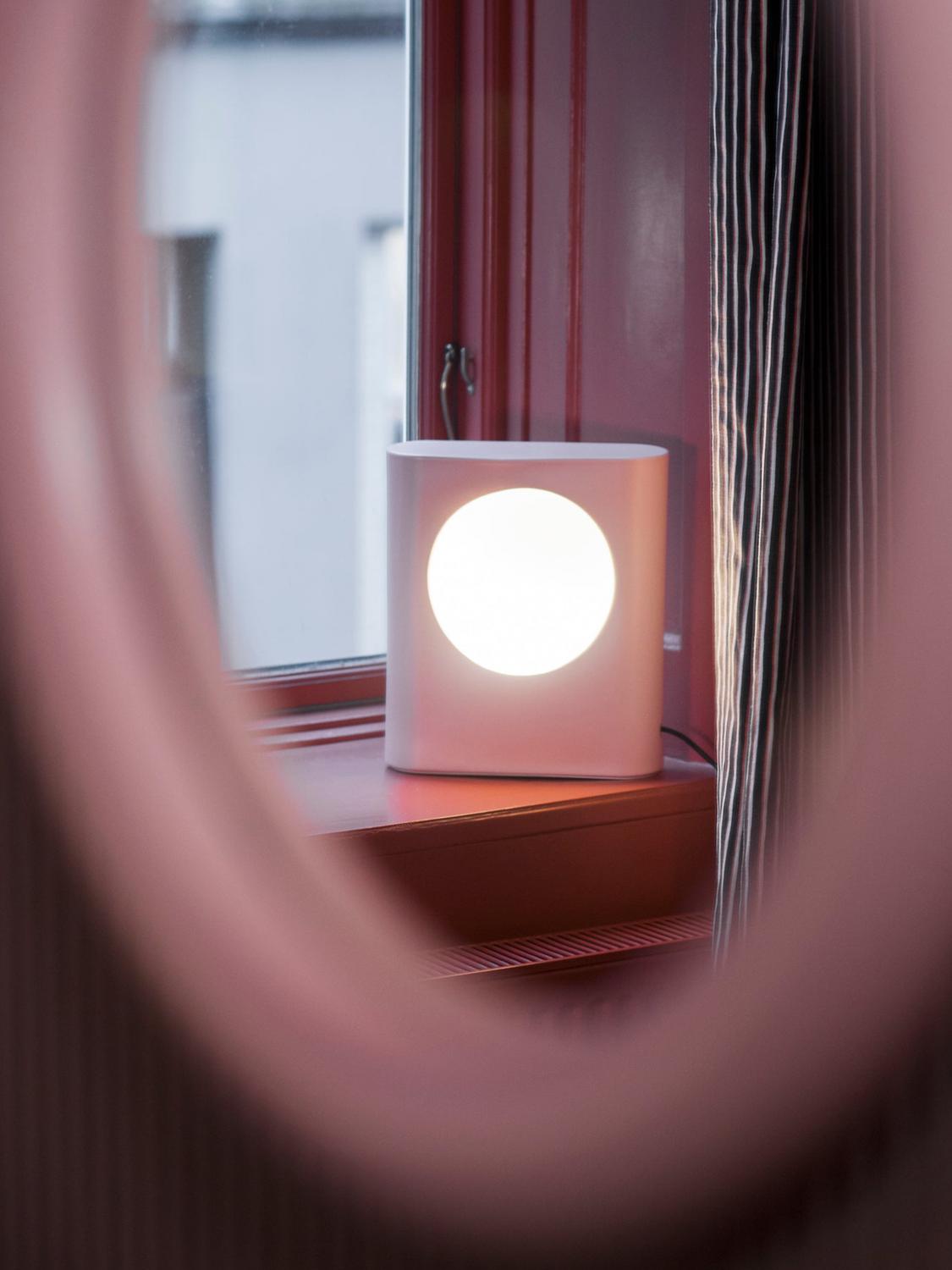 RAAWII TABLE LAMPS: Table lamps lifestyle Raawii, Blush Pink - Img 2