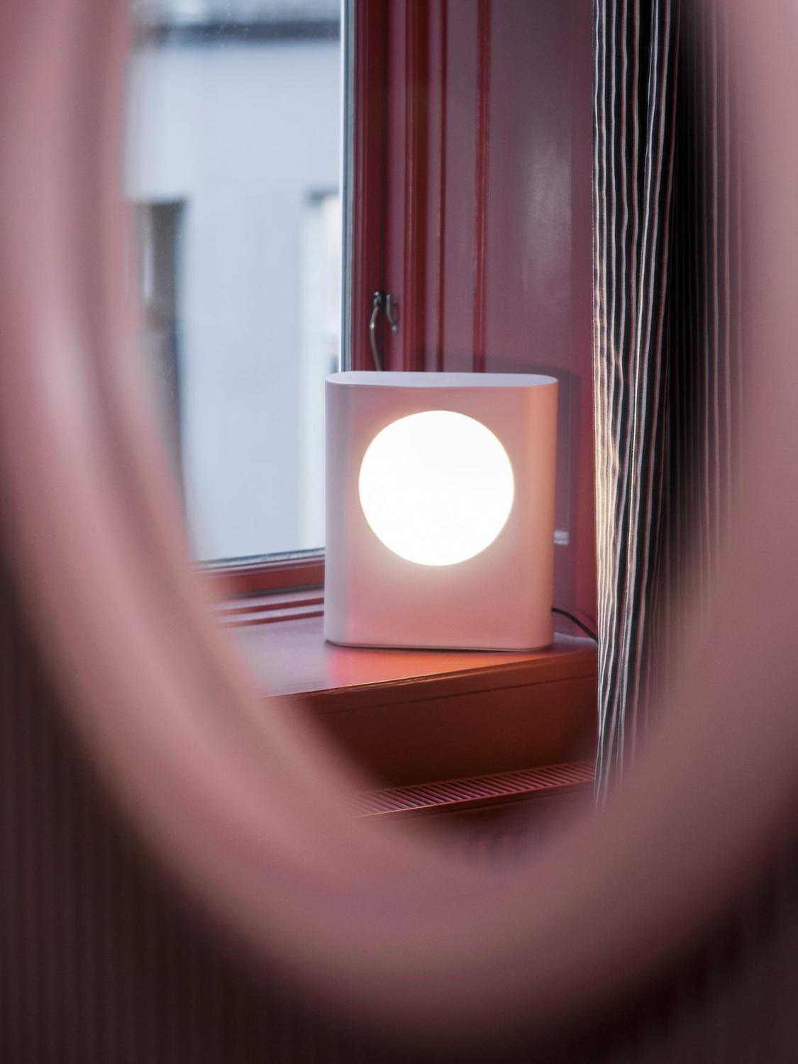 RAAWII TABLE LAMPS: Floor lamps lifestyle Raawii, Blush Pink - Img 2