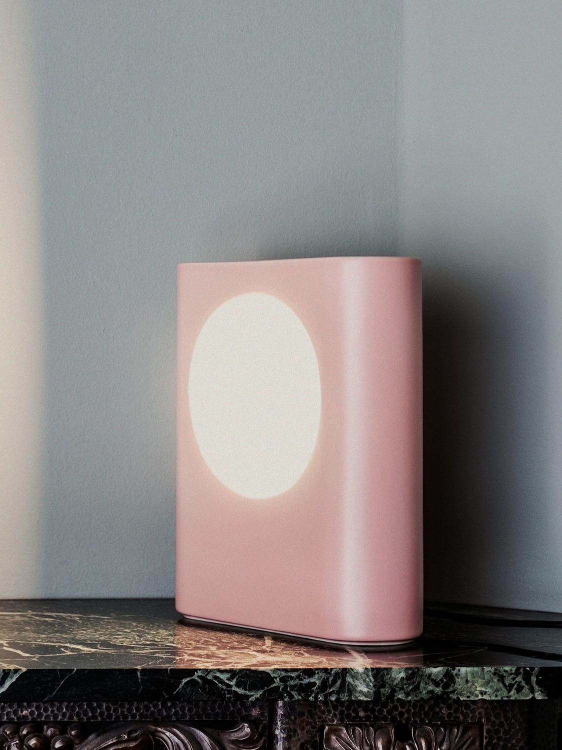 RAAWII TABLE LAMPS: Floor lamps lifestyle Raawii, Blush Pink - Img 3
