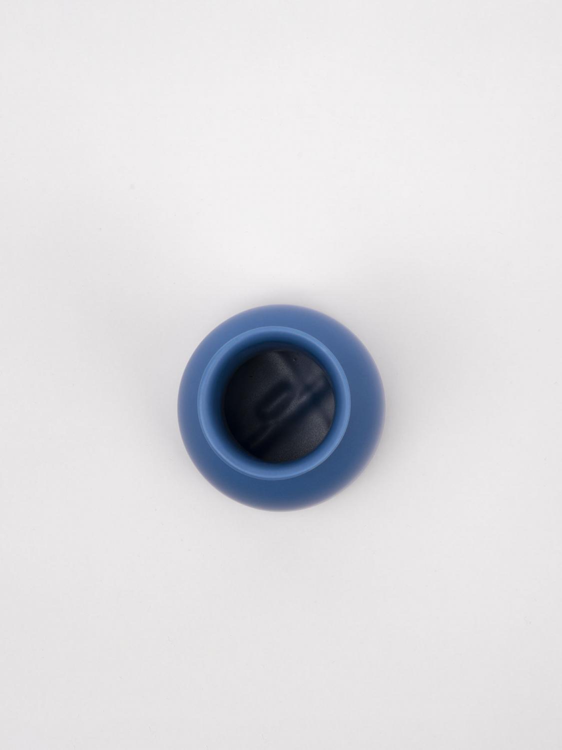 RAAWII BOTTLES AND PITCHERS: Bottles and pitchers lifestyle Raawii, Blue - Img 2