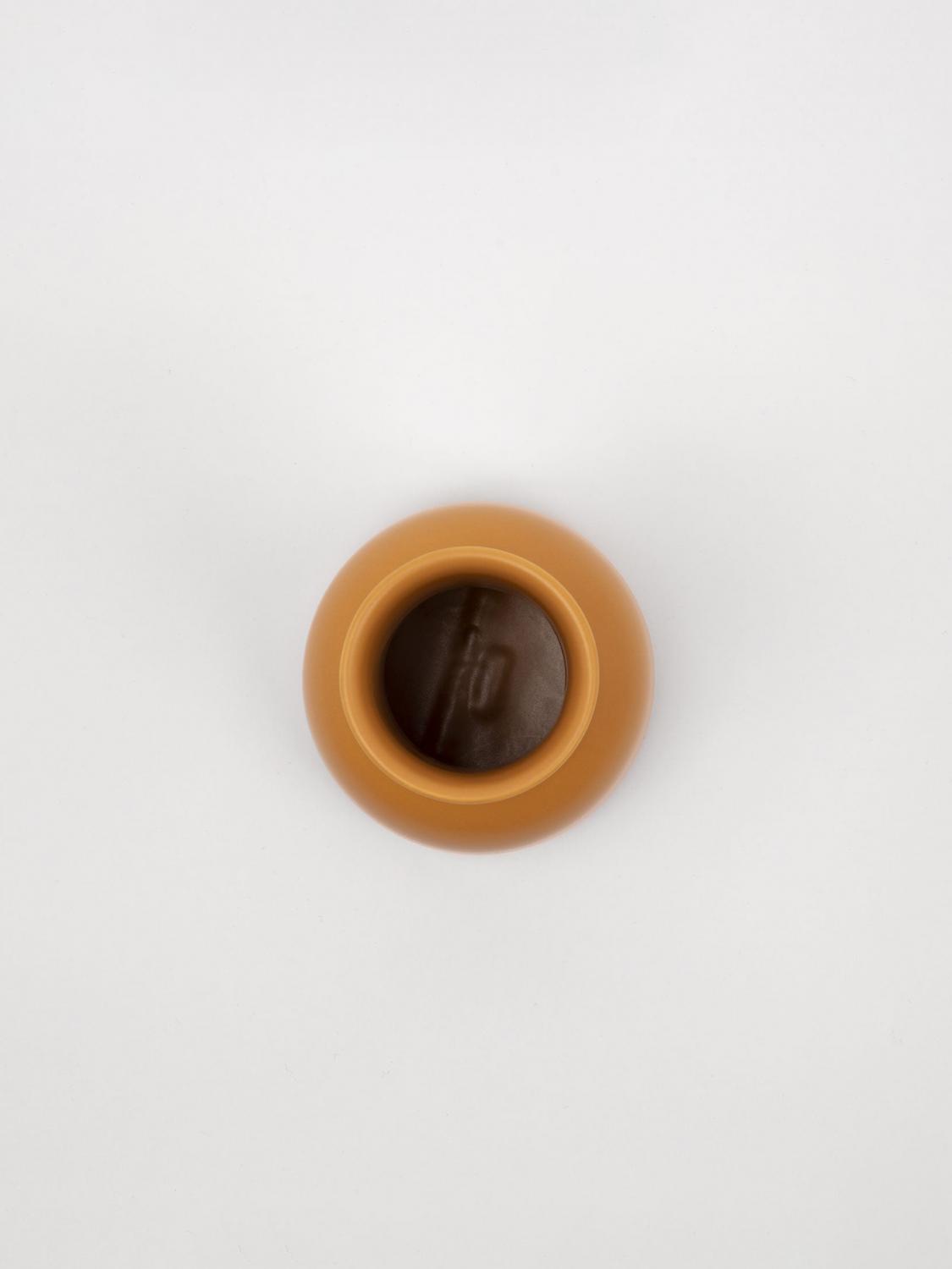 RAAWII BOTTLES AND PITCHERS: Bottles and pitchers lifestyle Raawii, Mustard - Img 2