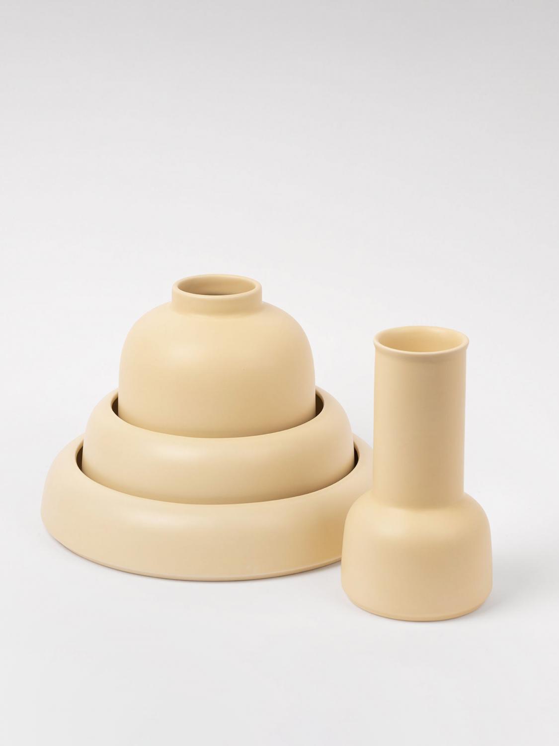 RAAWII BOTTLES AND PITCHERS: Vases lifestyle Raawii, Yellow Cream - Img 3