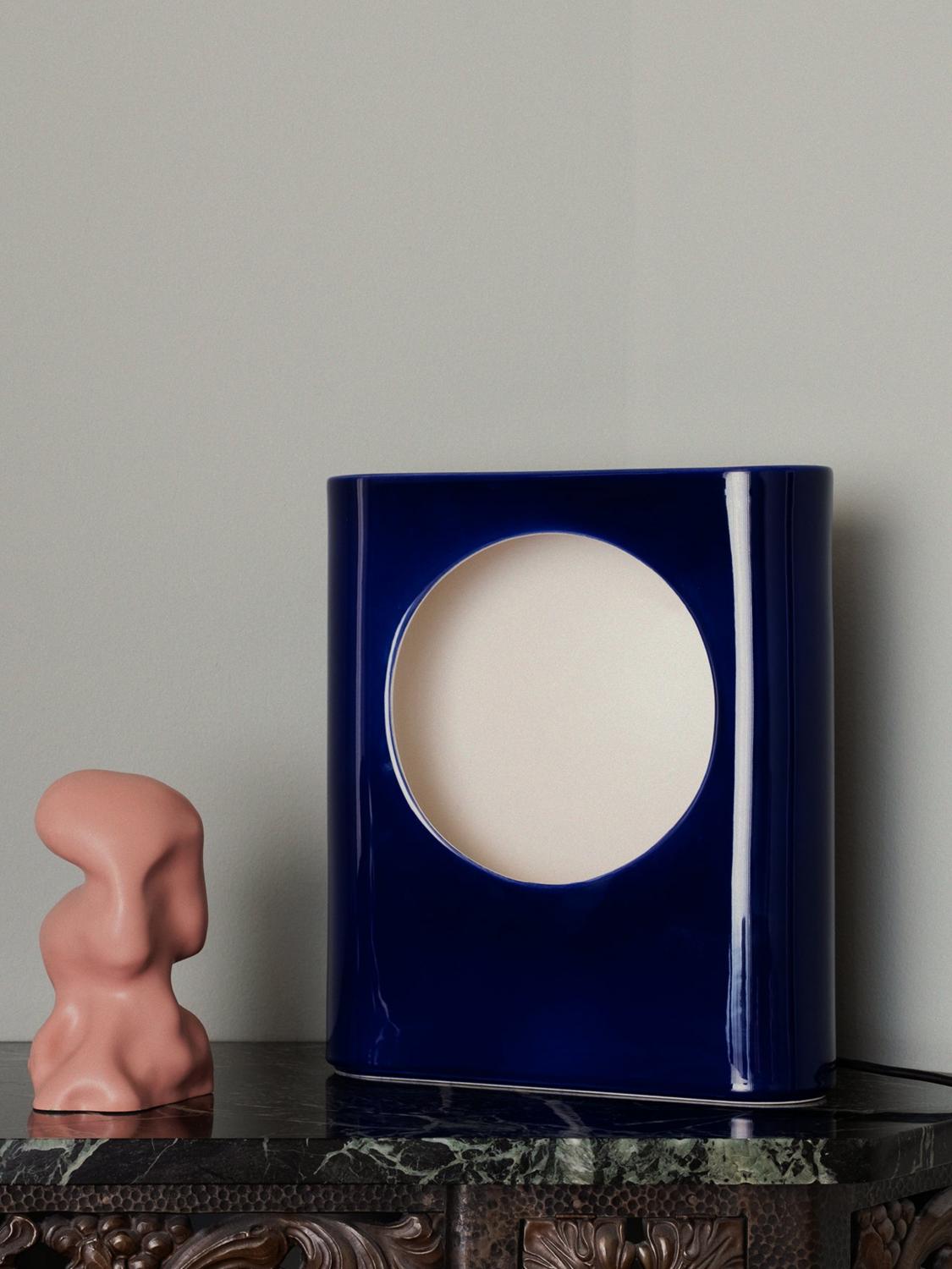 RAAWII TABLE LAMPS: Table lamps lifestyle Raawii, Blue - Img 2