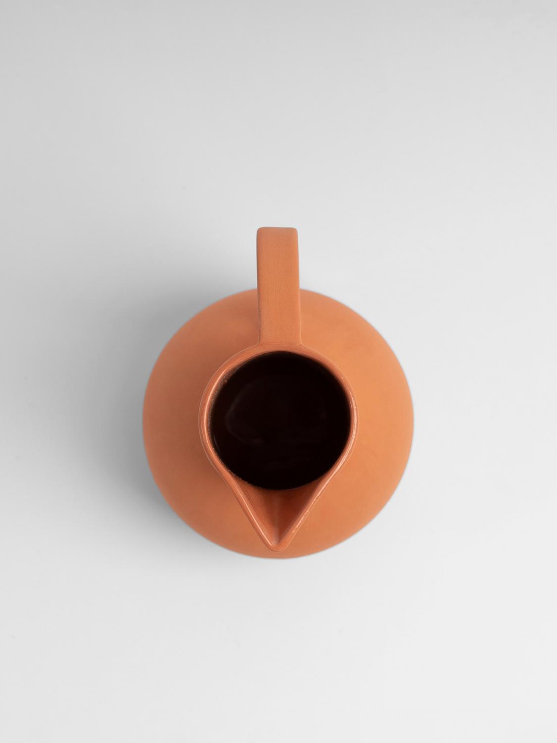 RAAWII BOTTLES AND PITCHERS: Bottles and pitchers lifestyle Raawii, Clay Color - Img 2