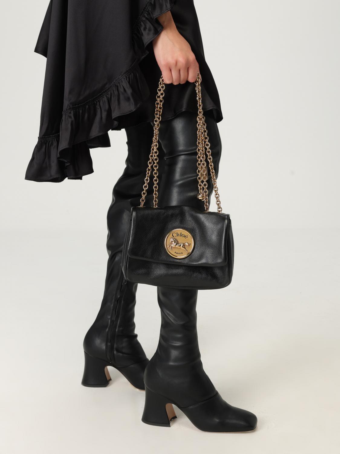 ショルダーバッグ・ポシェット Chloe SHOULDER BAG (CH25AS585P75 001) Chloé Small Chloé Heritage bag in brown | TheDoubleF