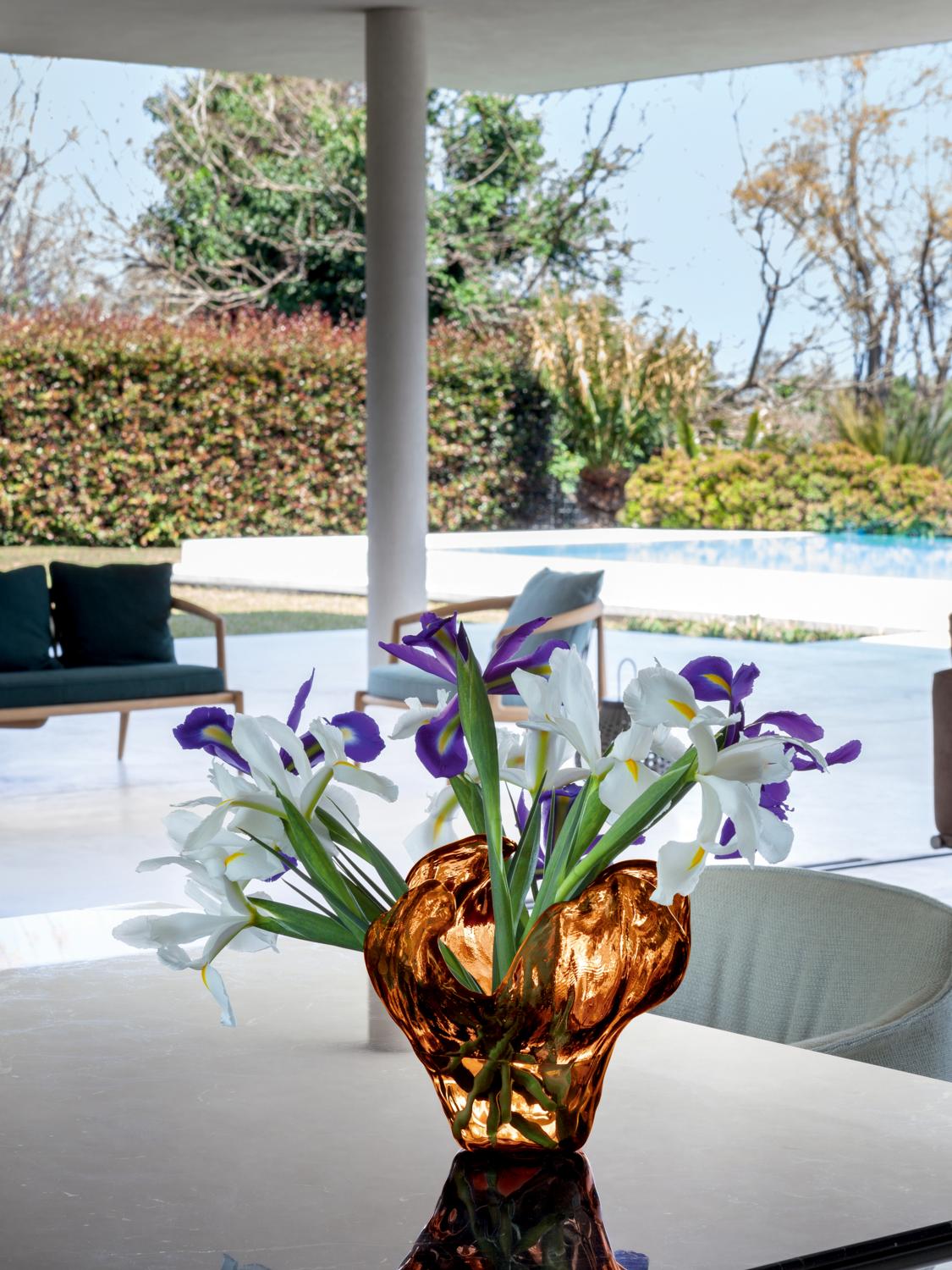 POLTRONA FRAU VASES: Vases lifestyle Poltrona Frau, Yellow - Img 2