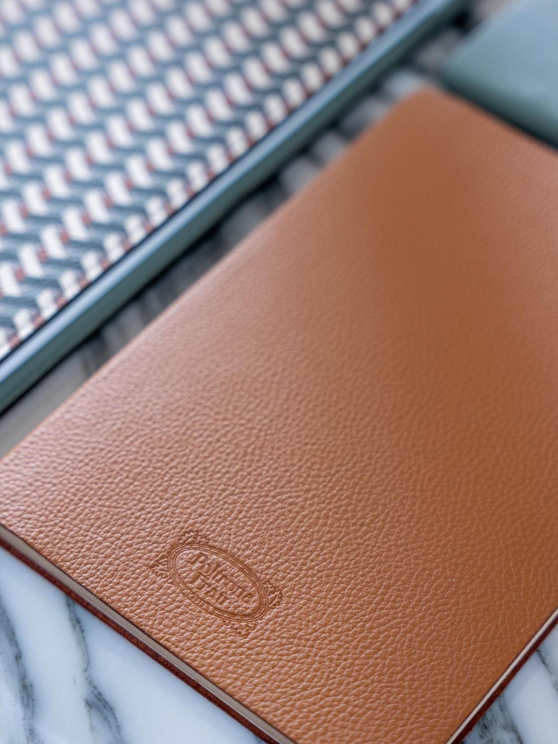 POLTRONA FRAU NOTEBOOKS AND STATIONERY: Desk accessories lifestyle Poltrona Frau, Ink - Img 3