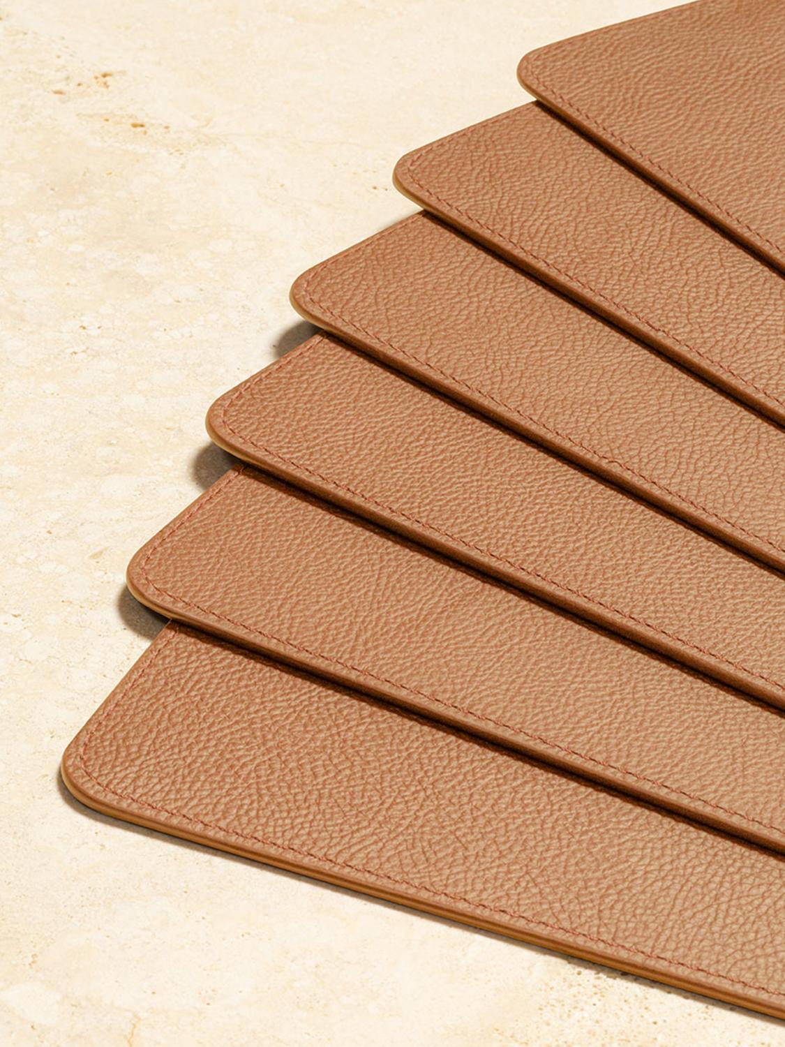 POLTRONA FRAU TABLE LINENS: Kitchen accessories lifestyle Poltrona Frau, Ink - Img 2