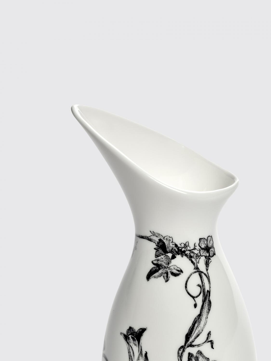 SERAX BOTTLES AND PITCHERS: Bottles and pitchers lifestyle Serax, White - Img 2