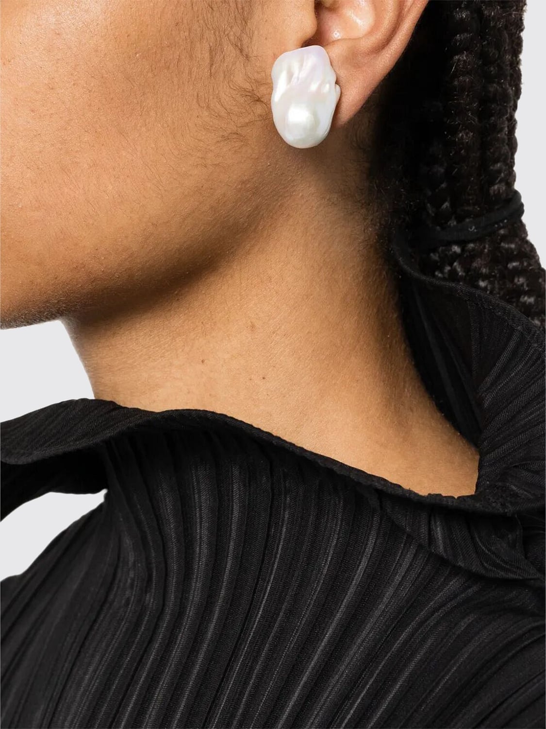 MONIES JEWEL: Monies Baroque Pearl Earrings, Pearl - Img 2