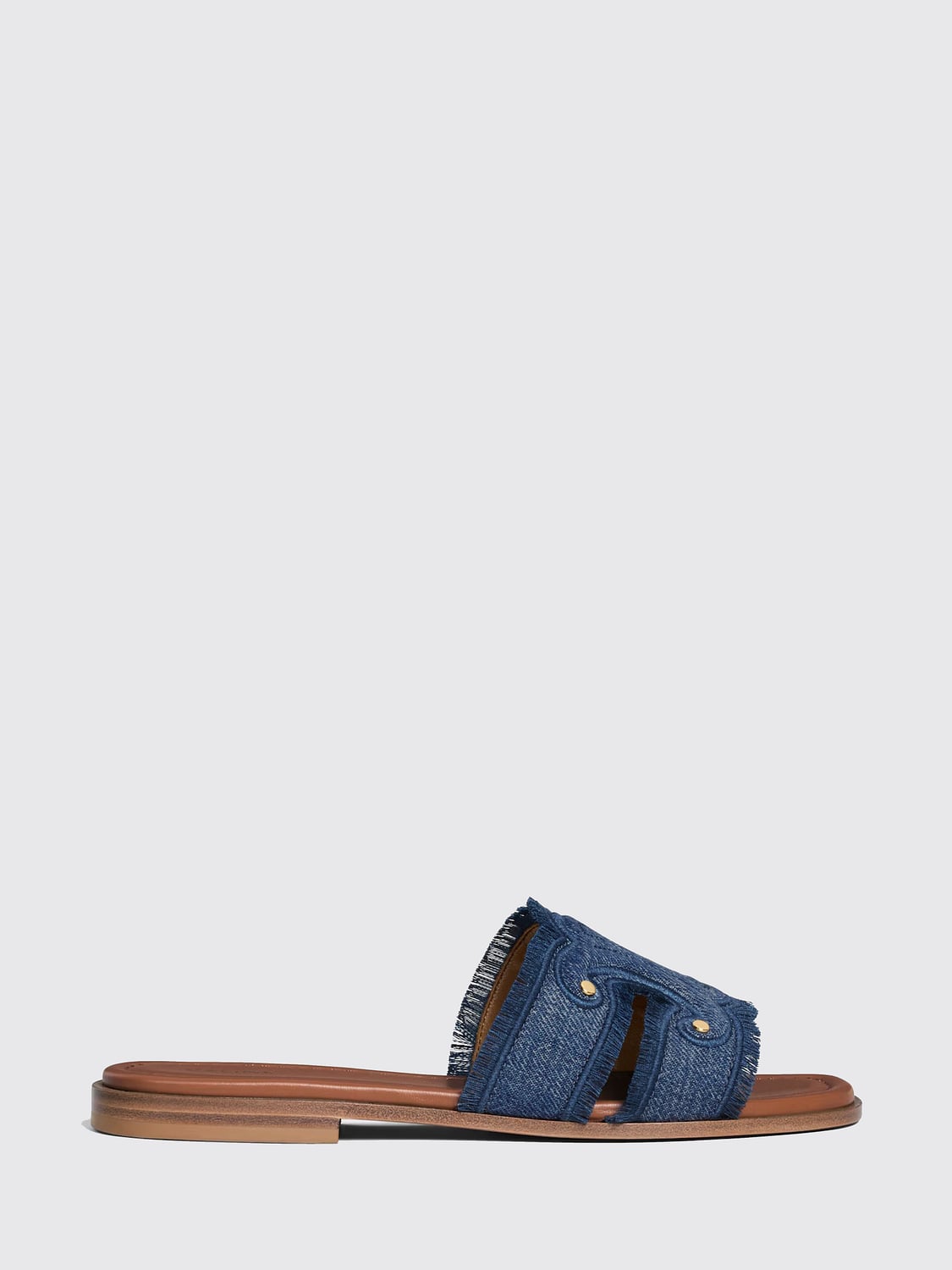 CELINE フラットサンダル: Celine ロゴ デニム フラットサンダル, ブルー - Img 1