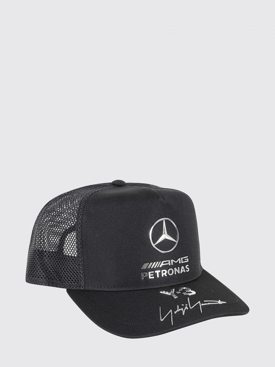 Y-3 帽子: Y-3 TRUCKER TEAM MERCEDES-AMG PETRONAS FORMULA 1 キャップ, ブラック - Img 1