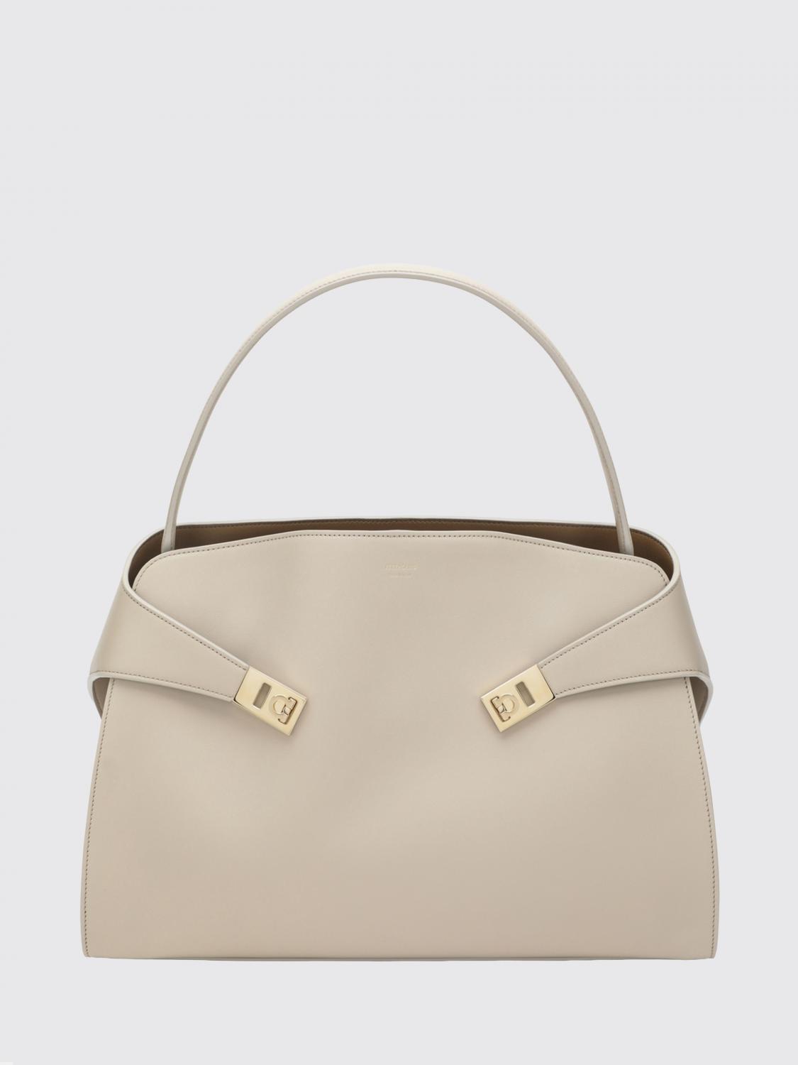 FERRAGAMO BORSA A SPALLA: Borsa Hug Ferragamo in pelle , Avorio - Img 1