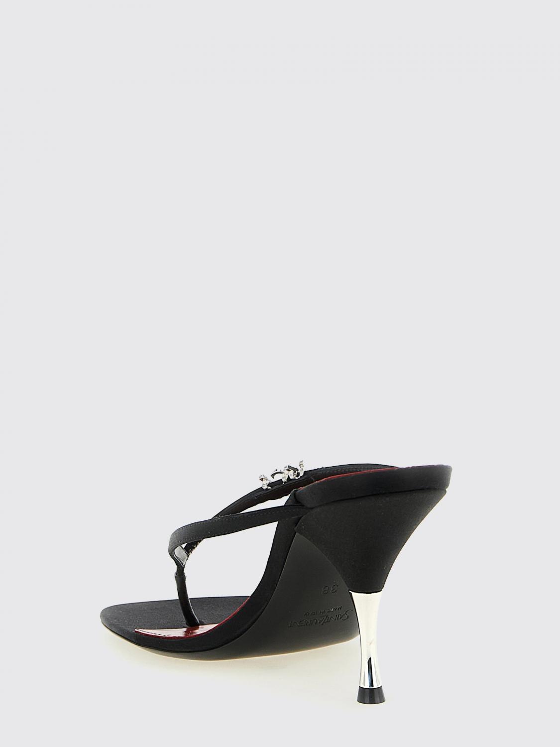SAINT LAURENT SANDALEN MIT ABSATZ: Jerry Crêpe-Satin-Sandale mit YSL Strass-Monogramm Saint Laurent, Schwarz - Img 3