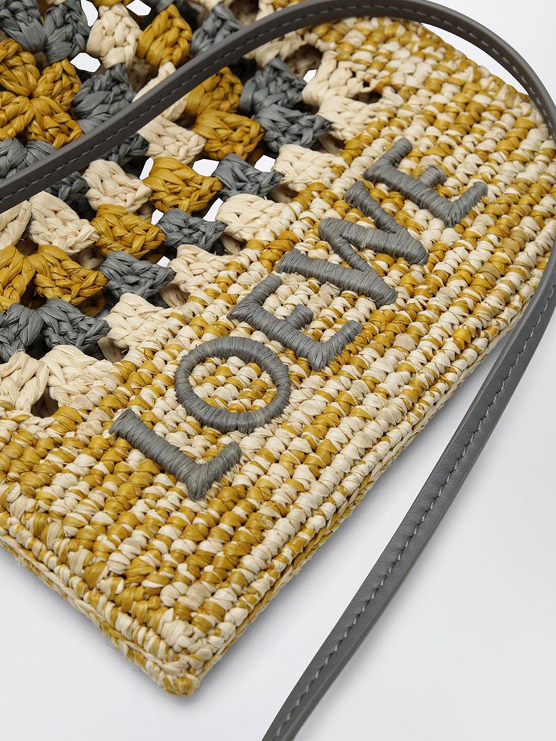 LOEWE BORSA A TRACOLLA: Pochette a tracolla Loewe in rafia crochet con logo ricamato, Grigio - Img 3