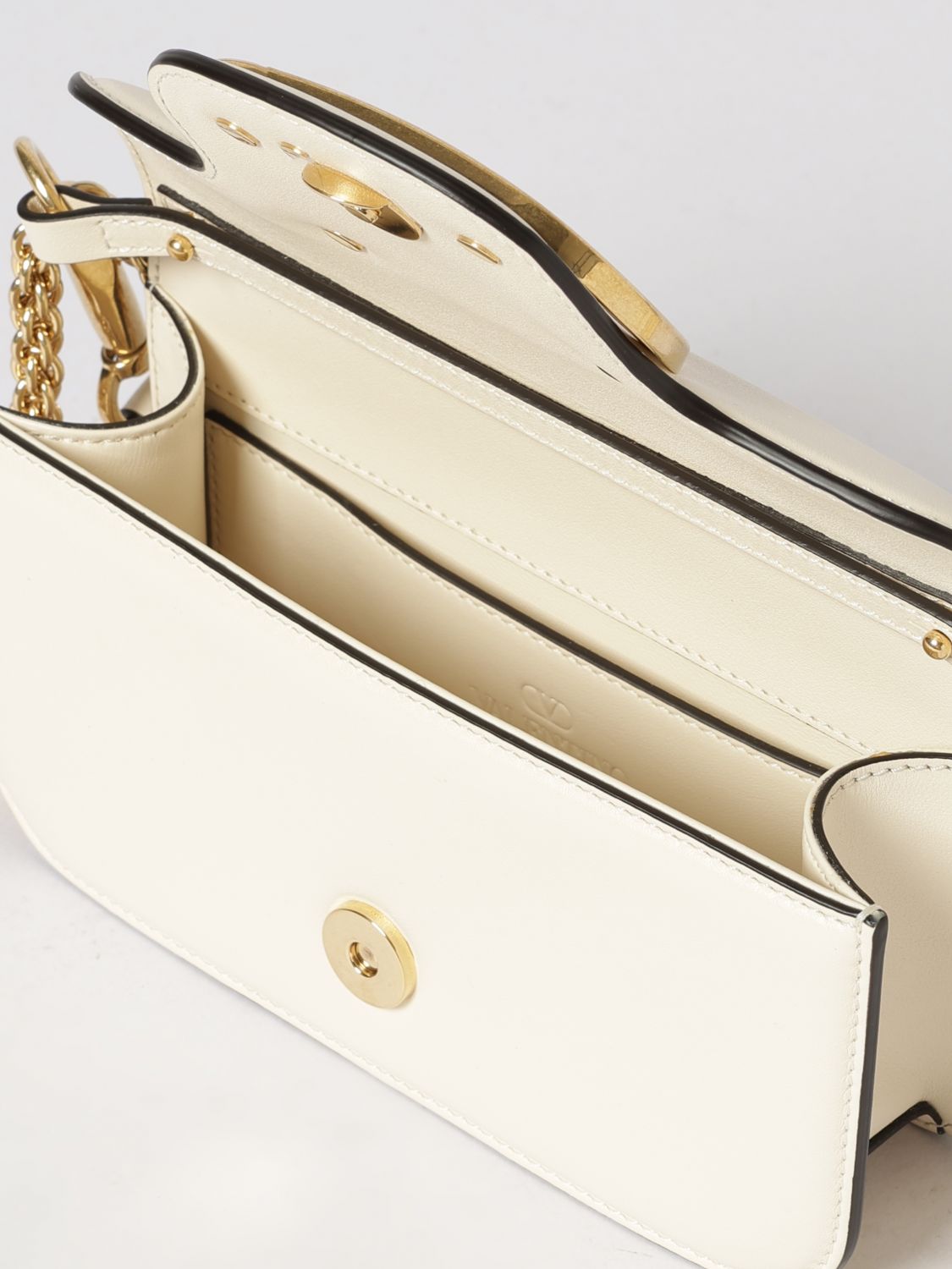 VALENTINO GARAVANI BORSA A SPALLA: Borsa a spalla piccola Locò Valentino Garavani in pelle con logo VLogo, Avorio - Img 4