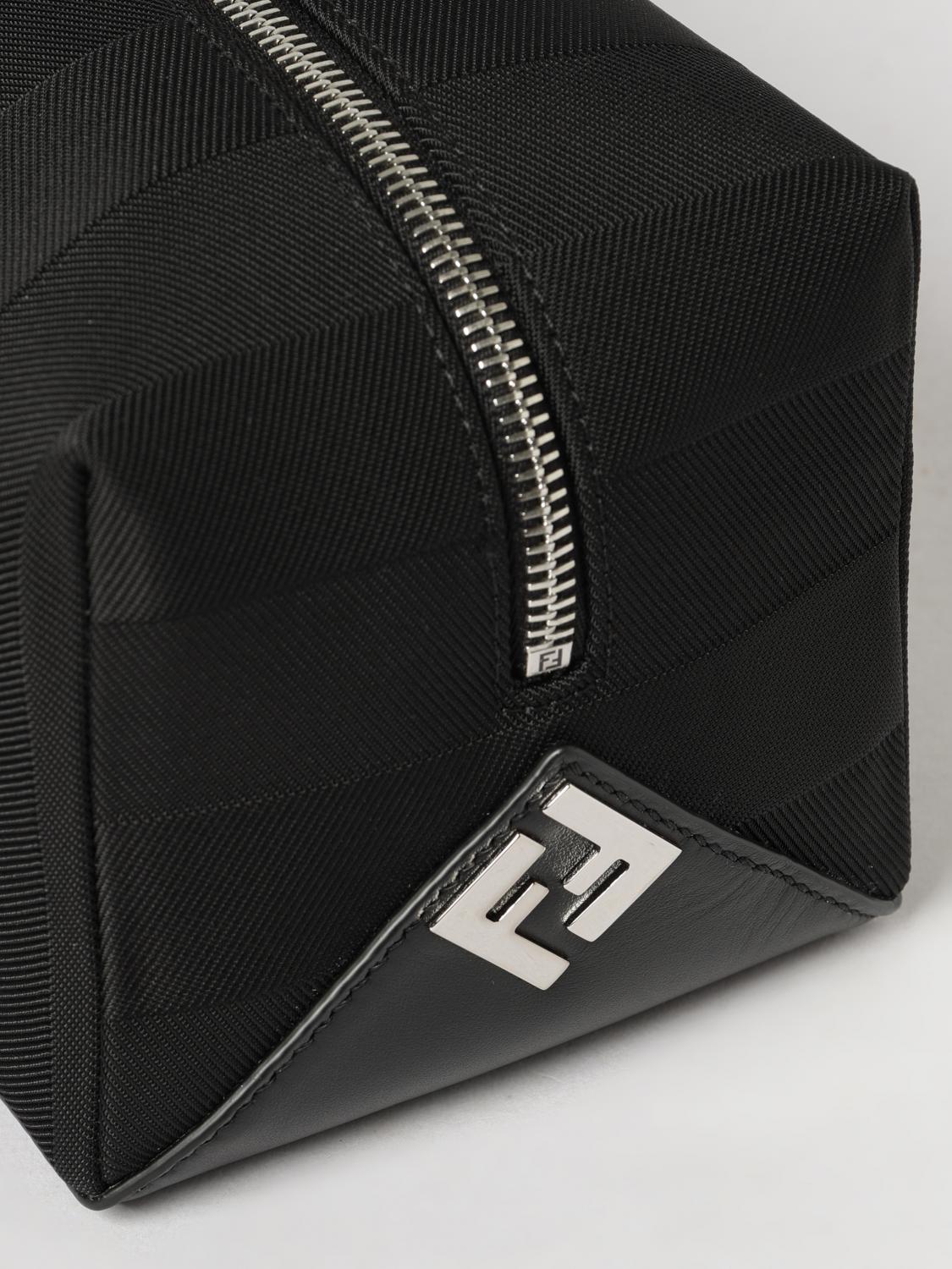 FENDI ACCESSORI BEAUTY: Beauty case da viaggio Lui Fendi in tessuto con monogram FF e manico in pelle, Nero - Img 3