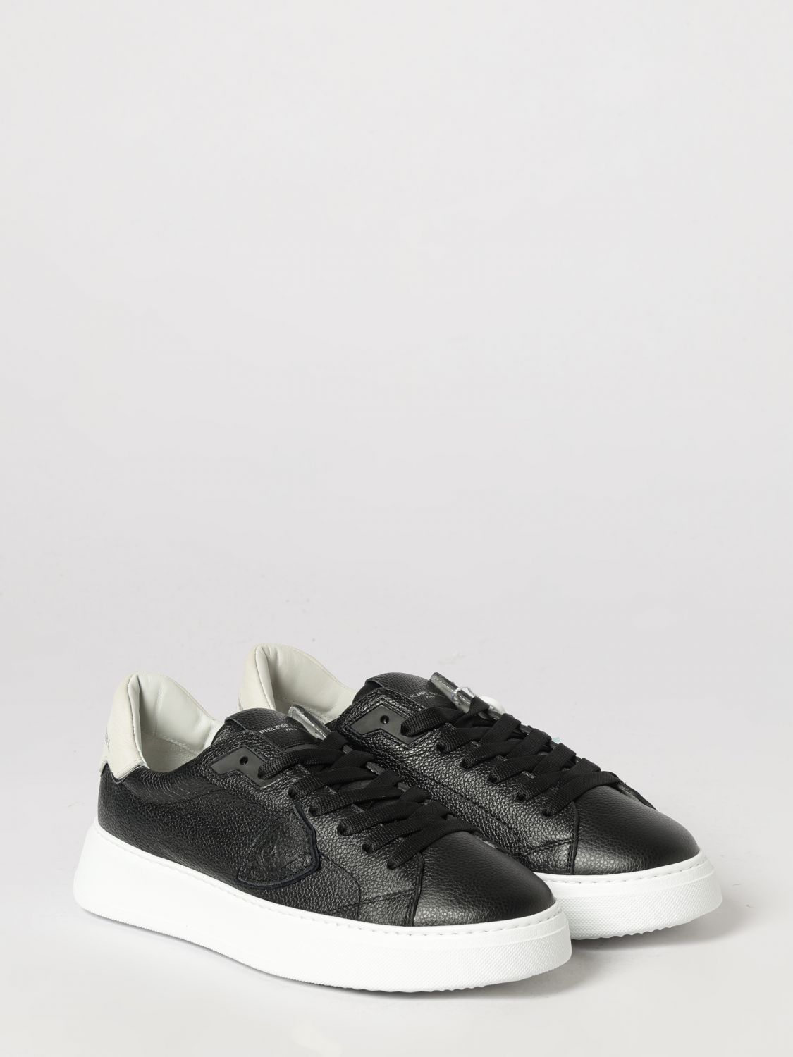 PHILIPPE MODEL SNEAKERS: Temple Low Smooth Calfskin Low-Top Sneakers Philippe Model with Shield Logo, Black 1 - Img 2