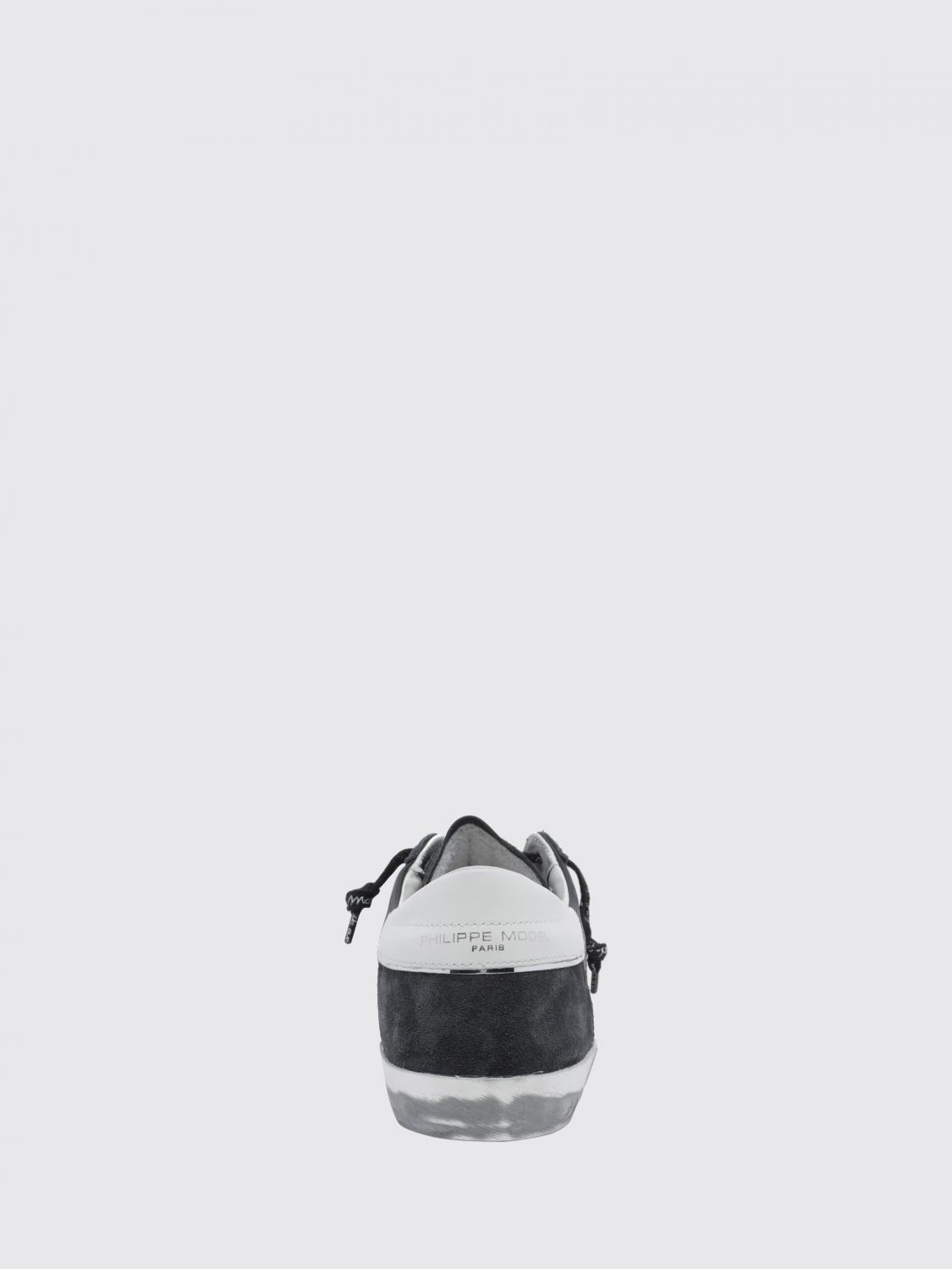 PHILIPPE MODEL SNEAKERS: Paris Leather Low-Top Sneakers Philippe Model with Worn Effect and Shield Logo, Black 2 - Img 3