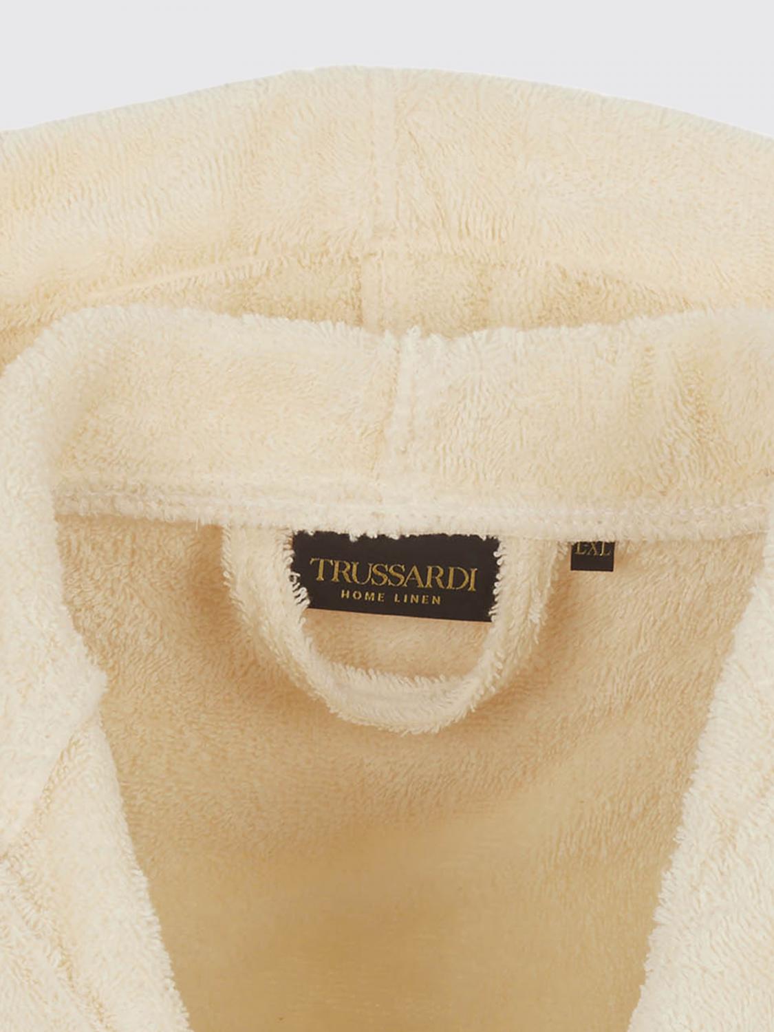 TRUSSARDI BATHROBES: Trussardi 대비되는 자수 로고가 있는 후드 코튼 테리 목욕 가운, 에크루 - Img 2