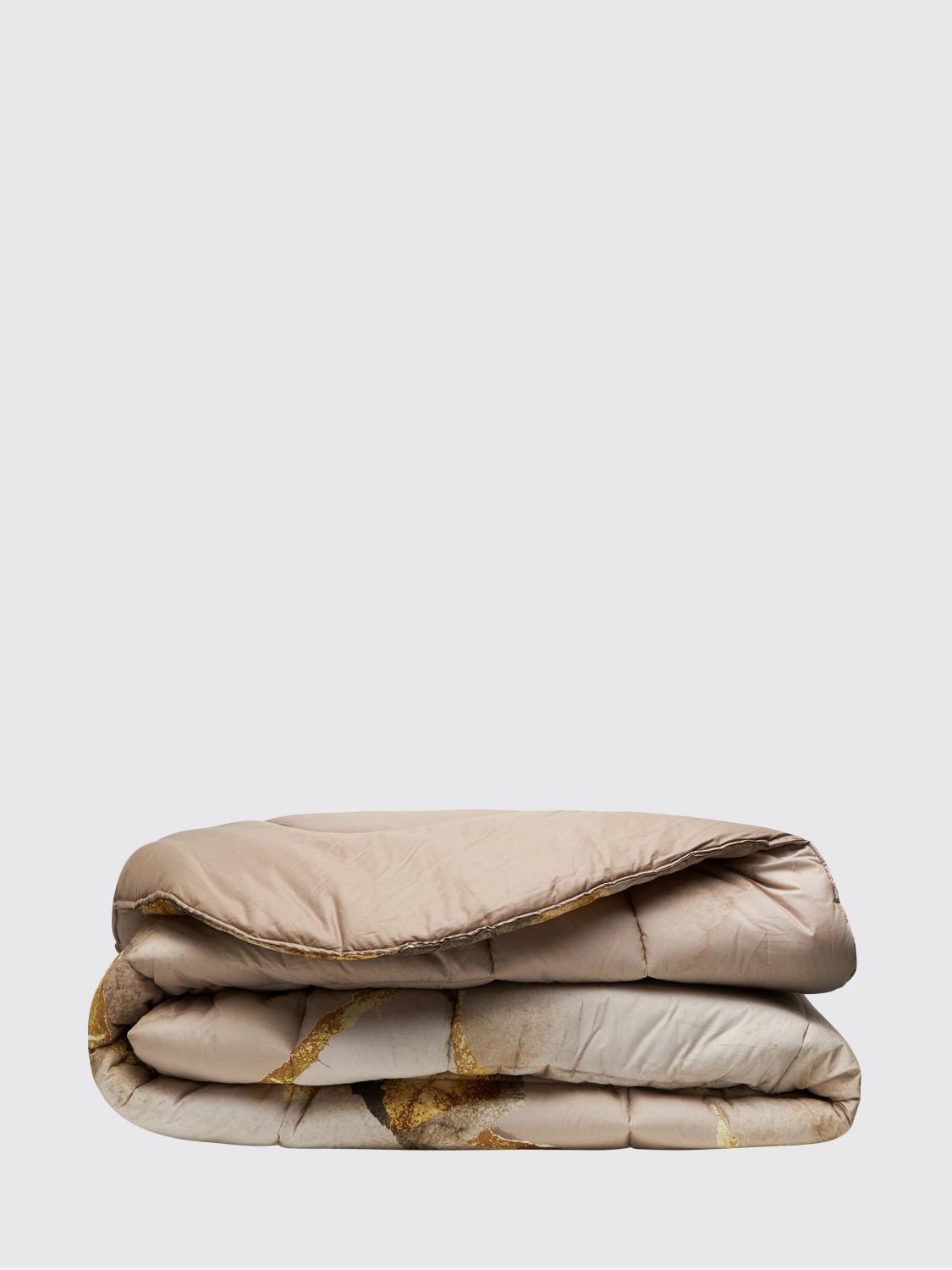 CARRARA BEDCOVERS AND BLANKETS: Carrara Shibui 抽象プリント キルトダブルベッドスプレッド パーケル製, ベージュ - Img 1