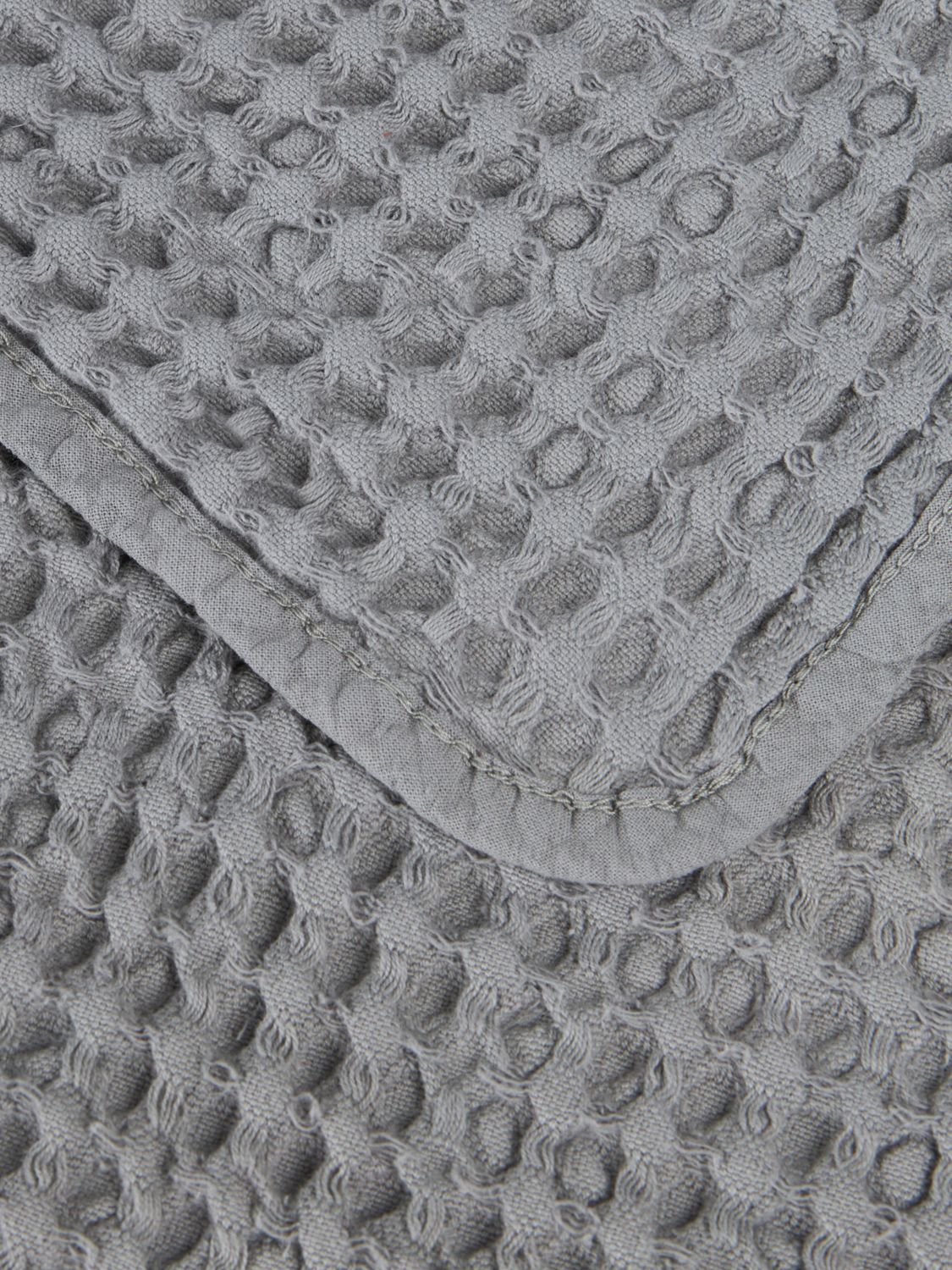 BELLORA BEDCOVERS AND BLANKETS: Bedcovers and blankets lifestyle Bellora, Charcoal - Img 2