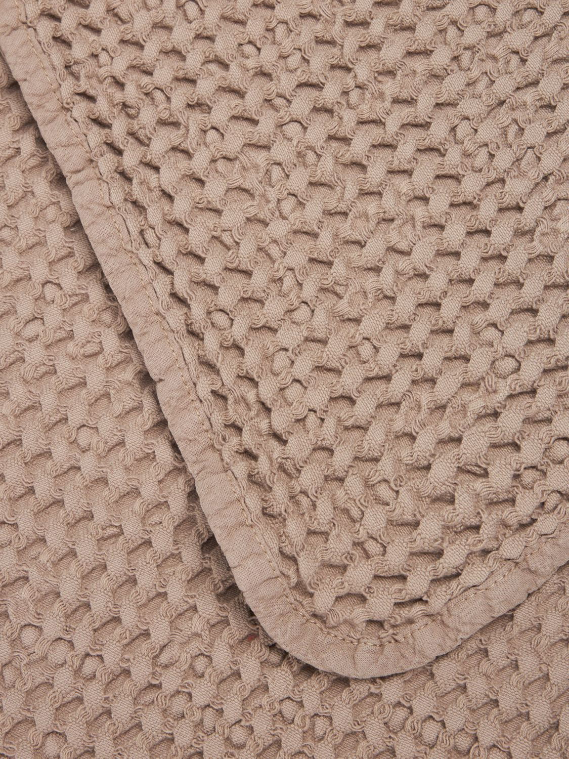 BELLORA BEDCOVERS AND BLANKETS: Bedcovers and blankets lifestyle Bellora, Brown - Img 2