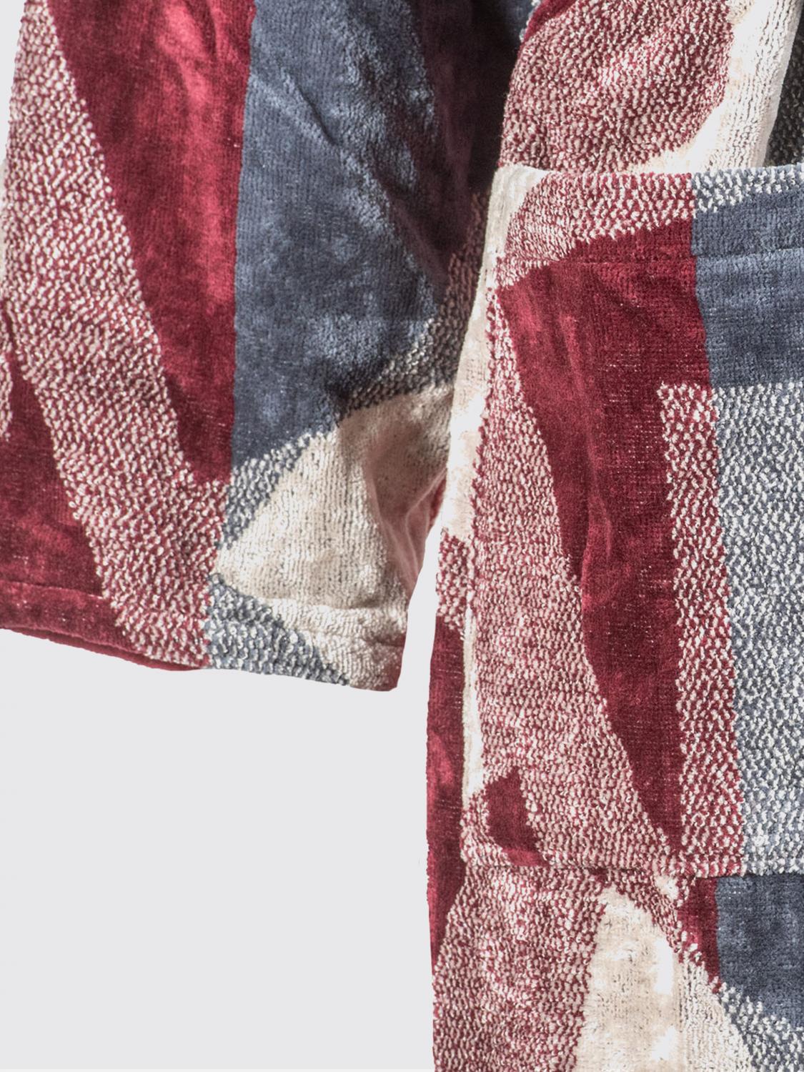 CARRARA BATHROBES: Washington Hooded Geometric Pattern Bathrobe Carrara, Burgundy - Img 3