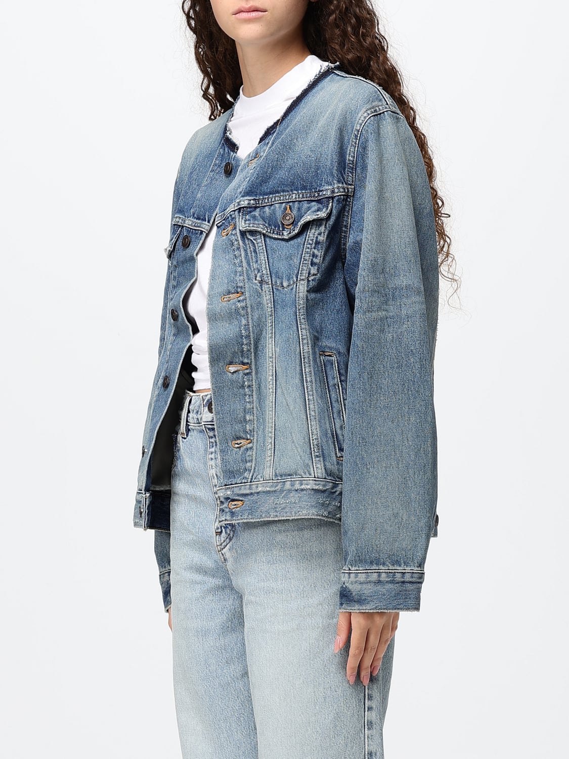 BALENCIAGA CHAQUETA: Chaqueta vaquera corta slim fit Balenciaga de denim blanqueado con cuello redondo, Azul Oscuro - Img 4