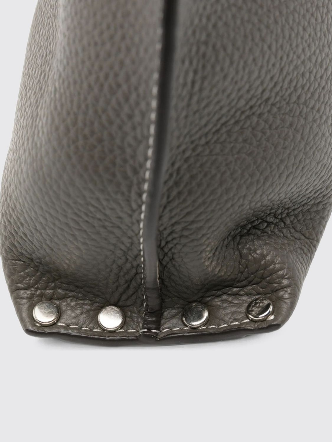 A.P.C. CLUTCH: Clutch A.P.C. in pelle di vitello martellata con logo laminato, Grigio - Img 4