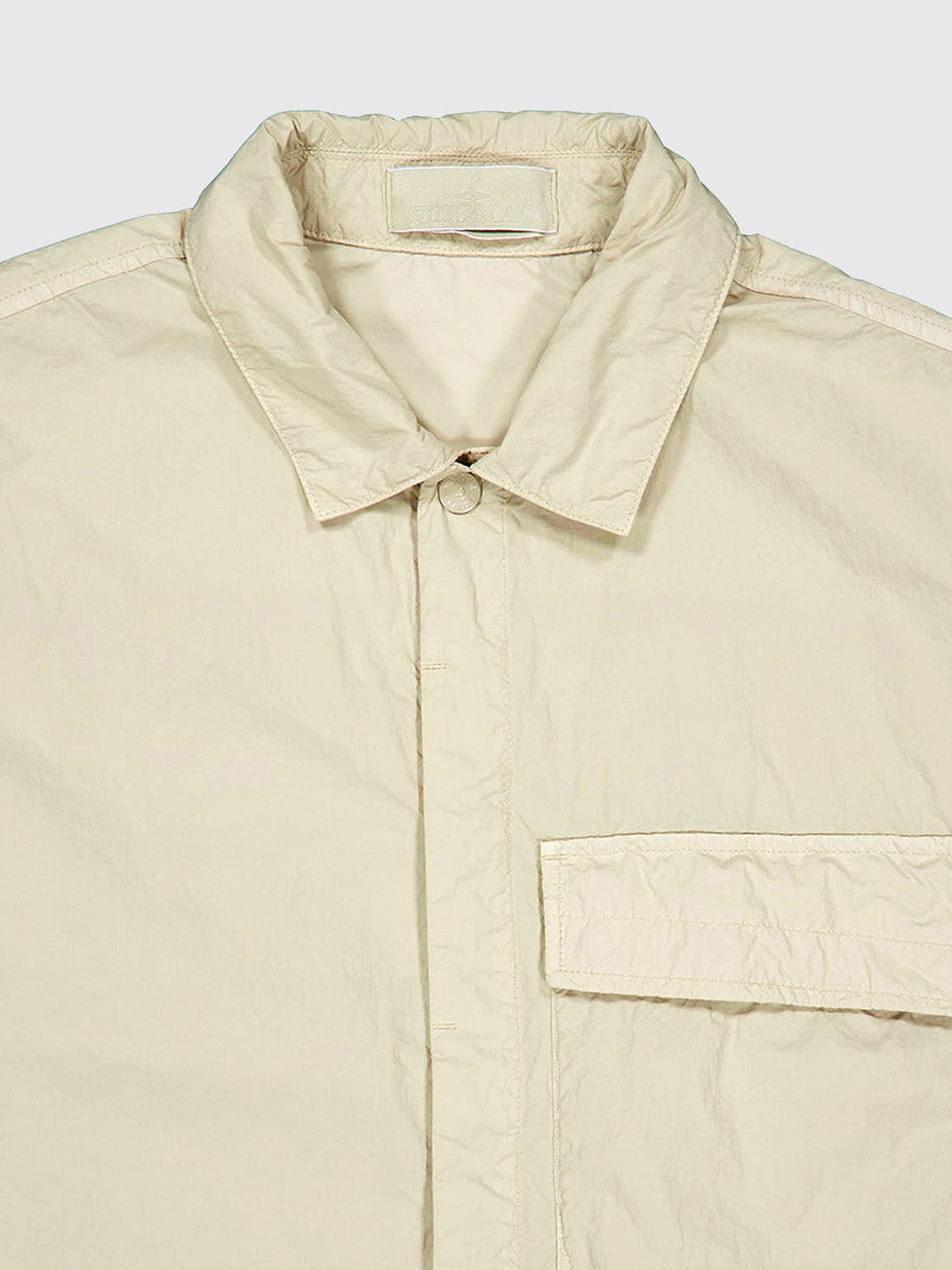 STONE ISLAND HEMD: Kurzarmhemd aus Nylon der Ghost-Kollektion von Stone Island mit Taschen, Beige - Img 4