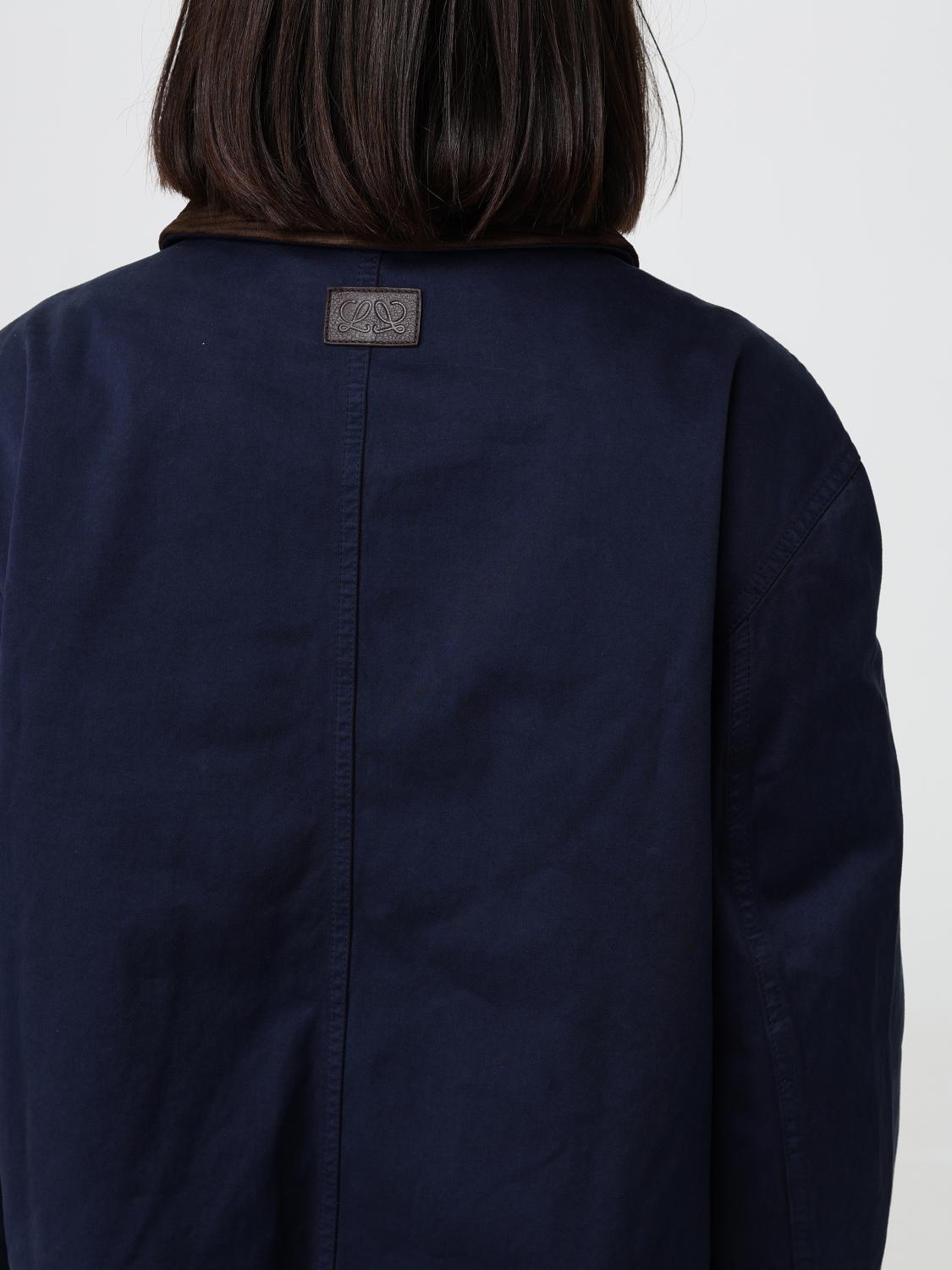 LOEWE CHAQUETA: Chaqueta corta Loewe estilo camisa de algodón con cuello de terciopelo, Azul Oscuro - Img 5