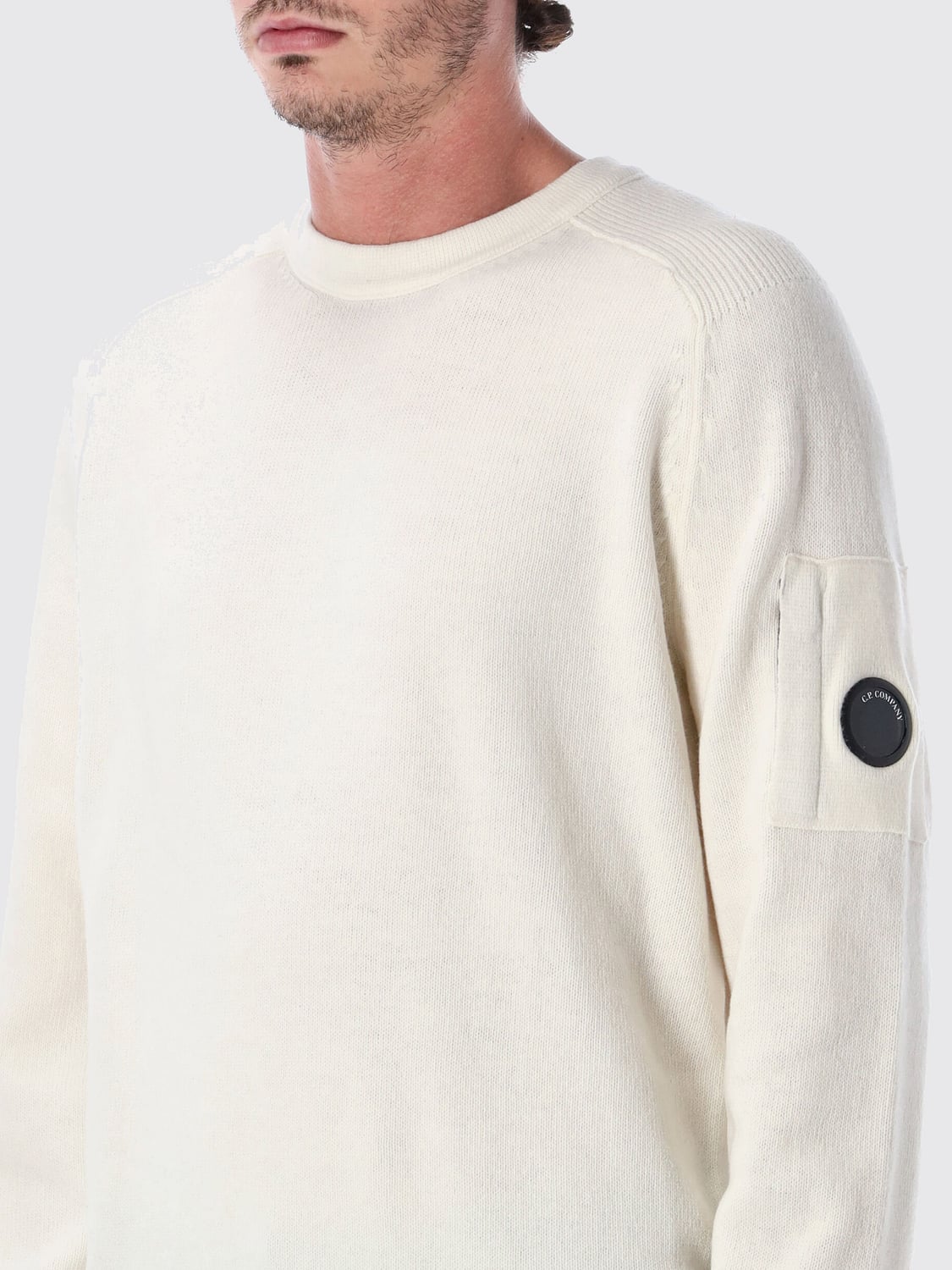 C.P. COMPANY SWEATER: C.P. Company Wool Blend Crew Neck Jumper with Logo and Ribbed Trims, White - Img 3