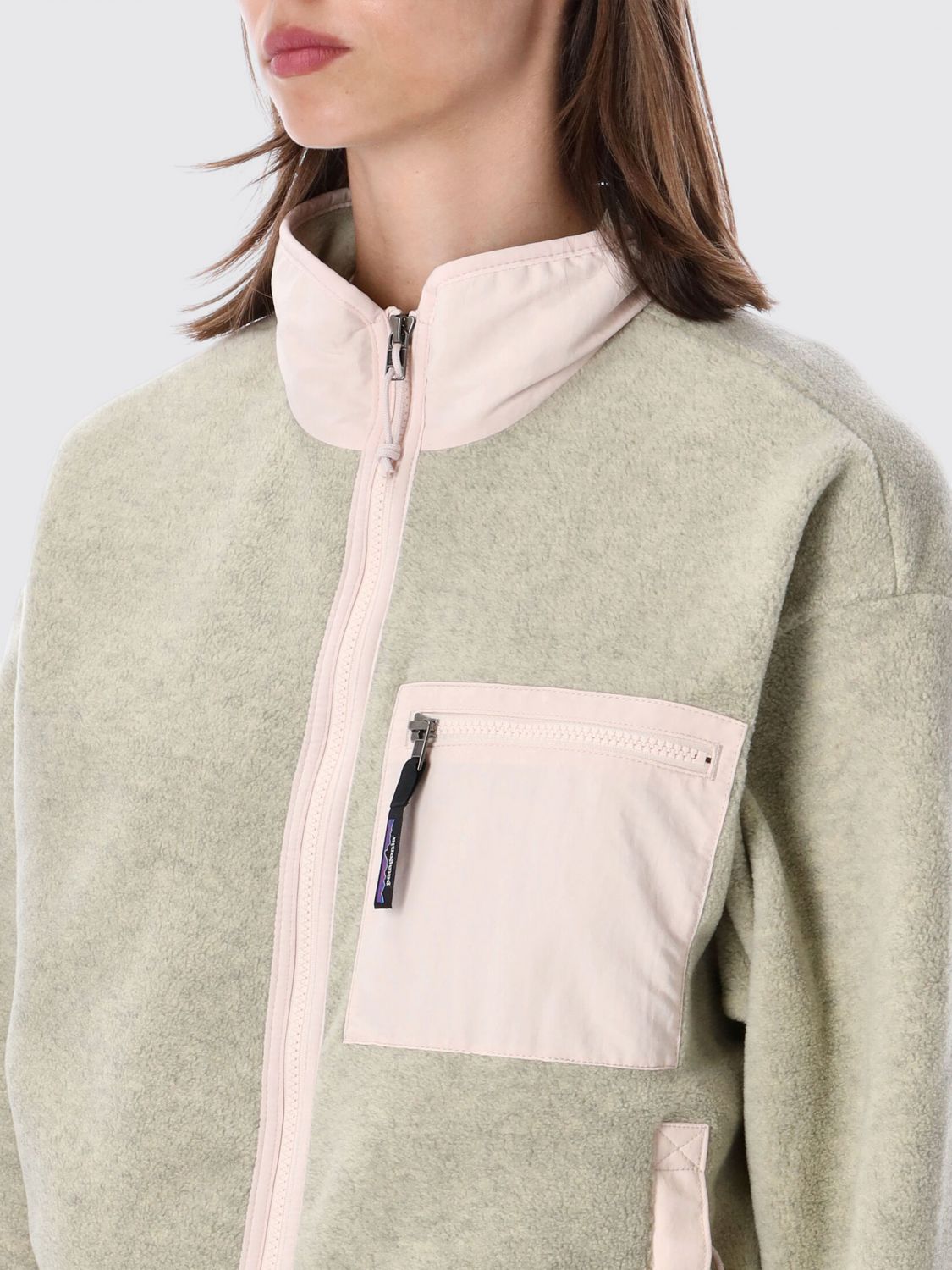 PATAGONIA CHAQUETA: Chaqueta corta de forro polar Patagonia Synchilla® con cuello alto y bolsillos de parche, Gris - Img 3