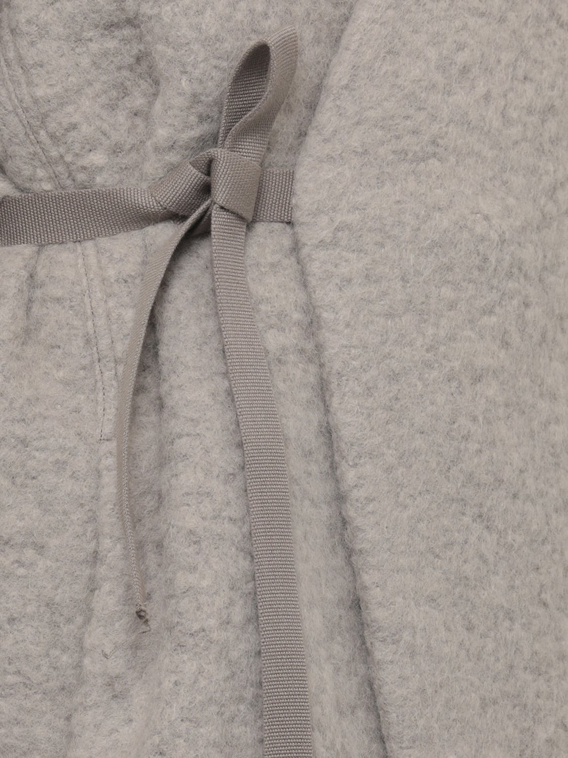 RICK OWENS ABRIGO: Abrigo largo cruzado de alpaca y lana de Rick Owens con cierre de lazo, Gris - Img 4