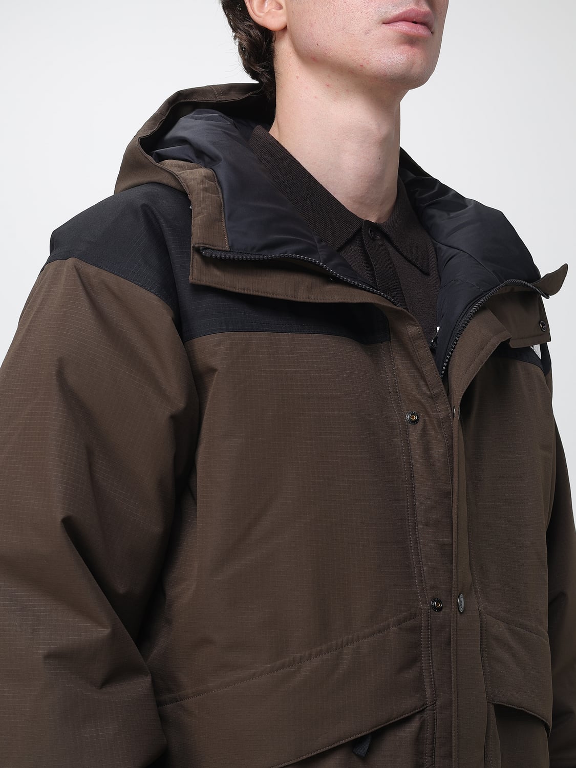 THE NORTH FACE JACKET: The North Face Mountain Technical Fabric Hooded Windbreaker Jacket, Black 1 - Img 4