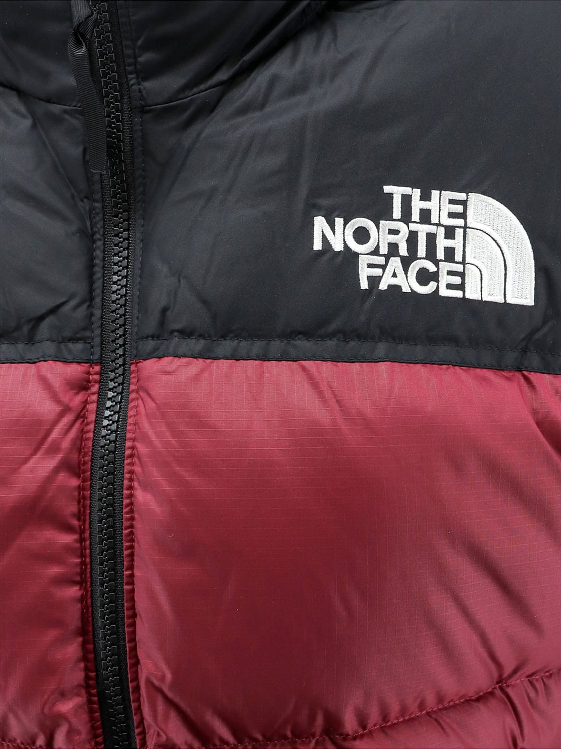 THE NORTH FACE GIACCA: Piumino 1996 Retro Nuptse The North Face in nylon trapuntato idrorepellente, Bordeaux - Img 4