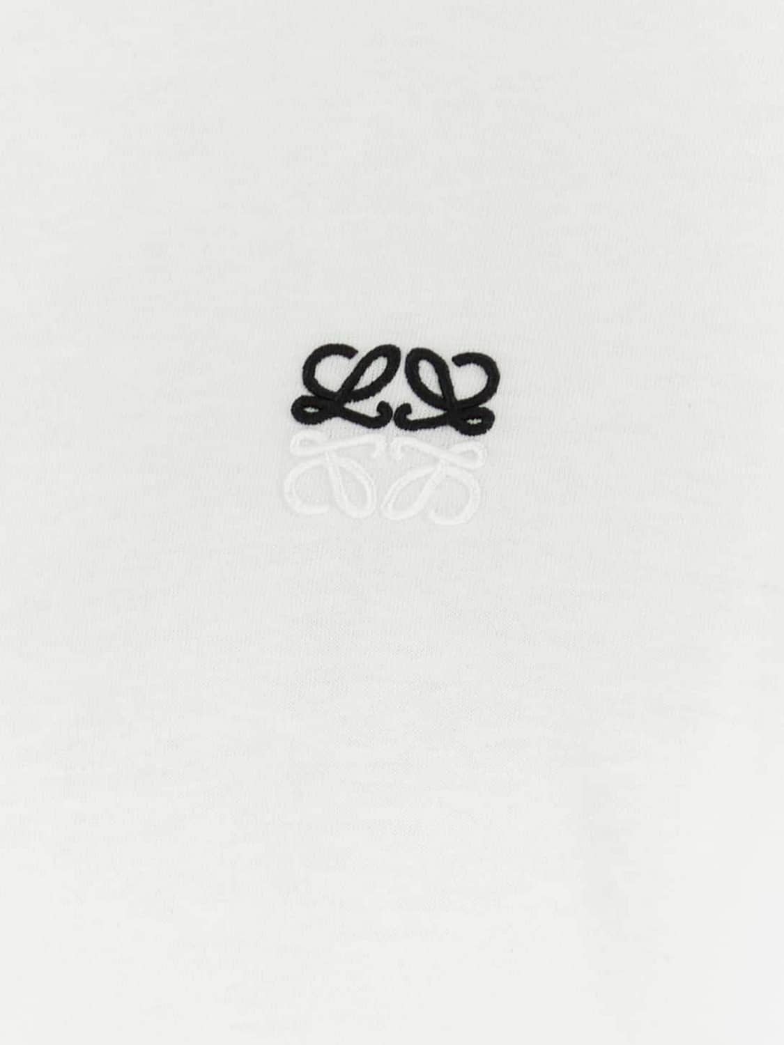 LOEWE T-SHIRT: Loewe Schwarzes Baumwoll-Rundhals-T-Shirt mit kontrastierendem Logo-Print auf der Brust, Weiß - Img 4