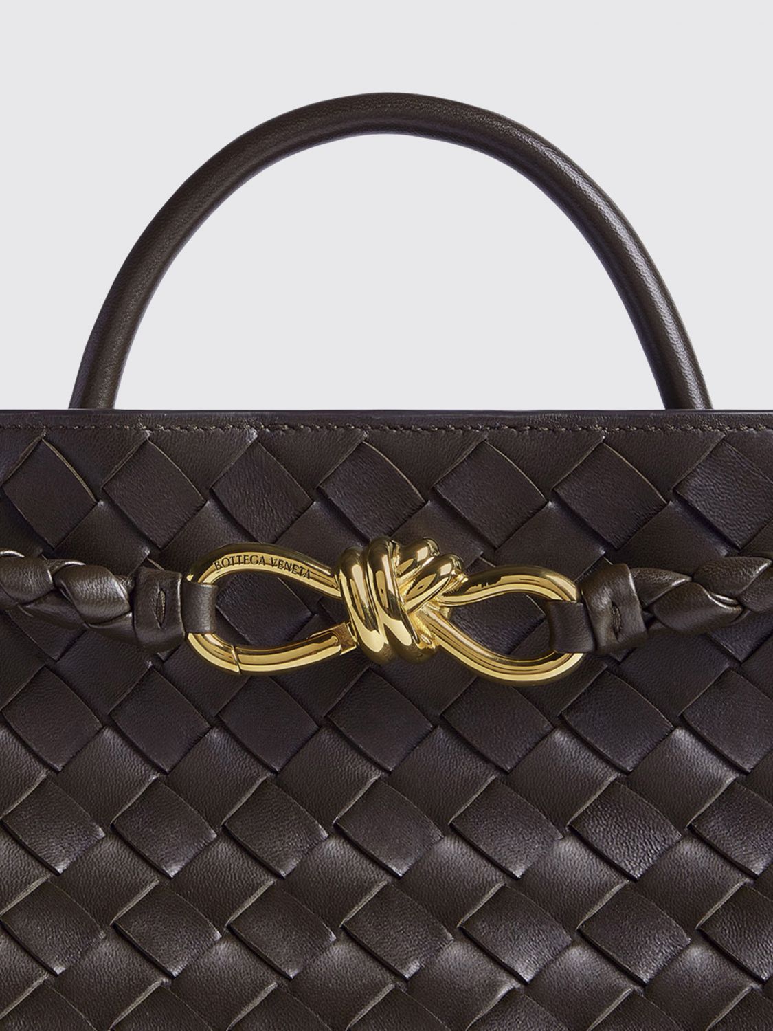 BOTTEGA VENETA HANDBAG: Bottega Veneta Andiamo Handbag in Intrecciato Lambskin Leather, Brown - Img 3
