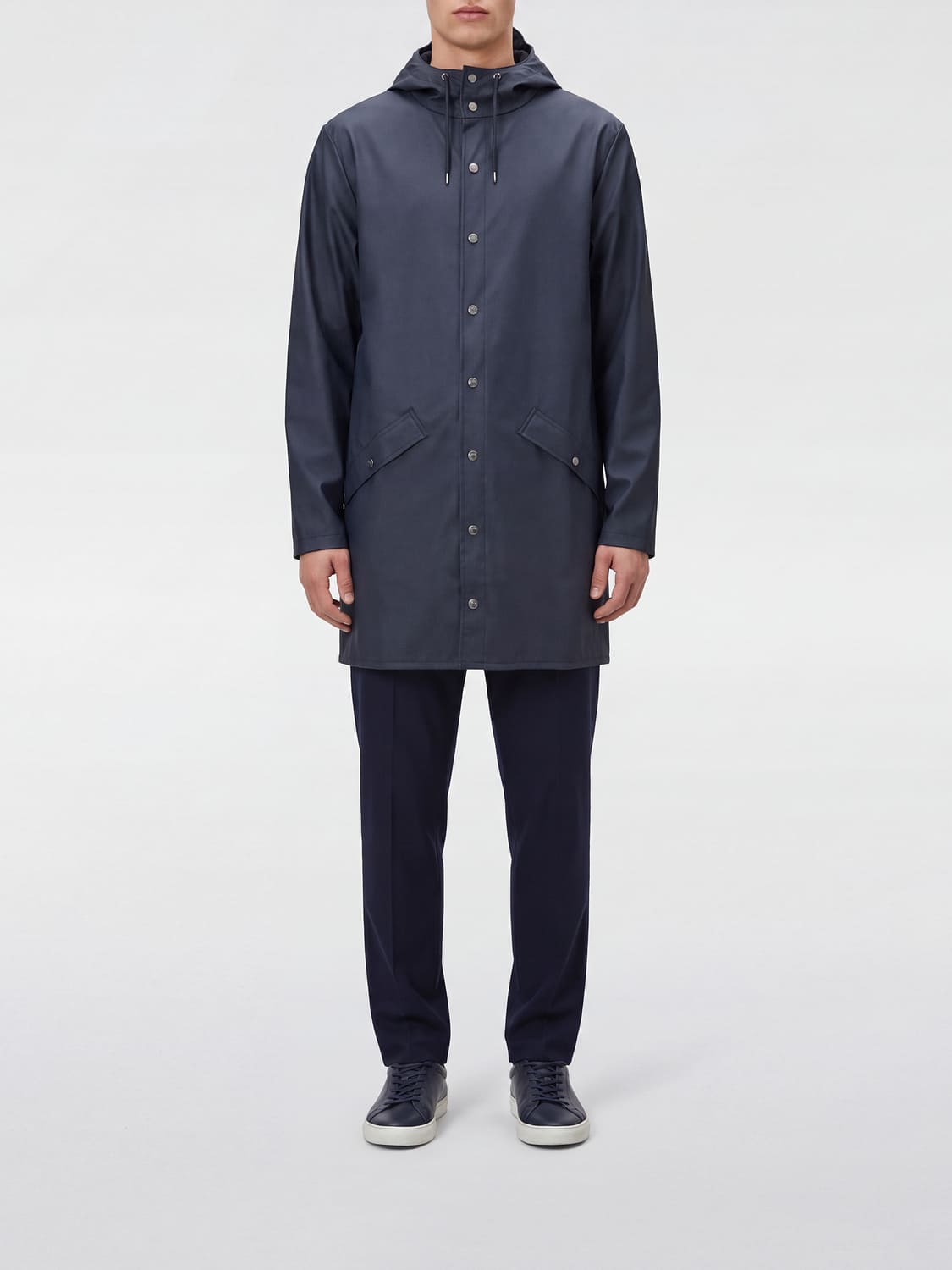 RAINS JACKET: Rains Knee-Length Hooded Raincoat in Recycled Technical Fabric, Navy - Img 1