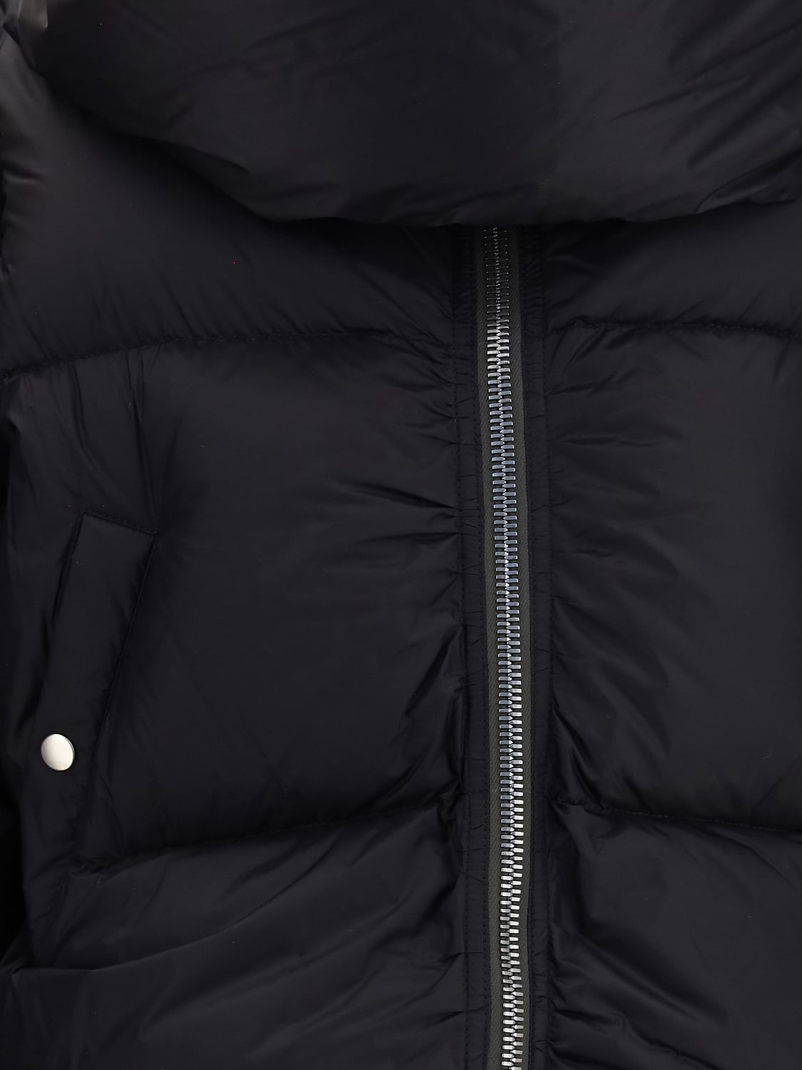 RICK OWENS GIACCA: Piumino corto Rick Owens in nylon trapuntato idrorepellente con collo a imbuto, Nero - Img 4