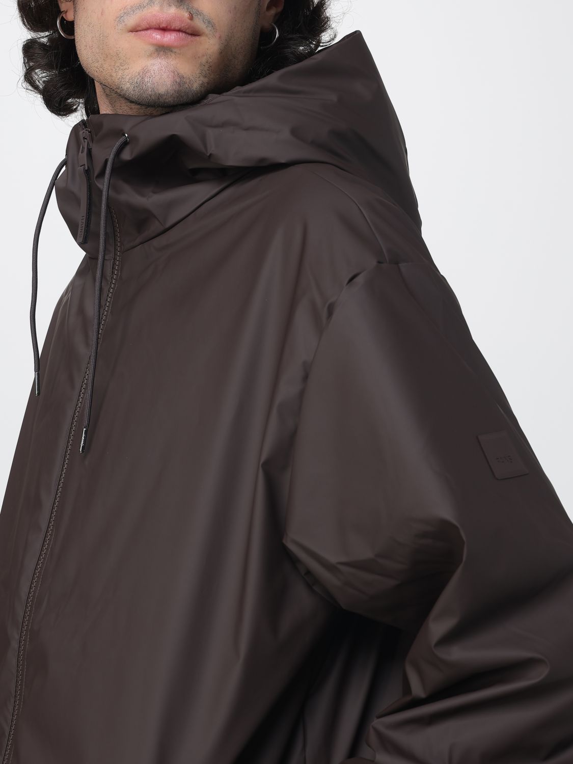 RAINS JACKET: Hooded Windbreaker Jacket Rains in Polyester with High Neck and Zip Closure, Brown - Img 4