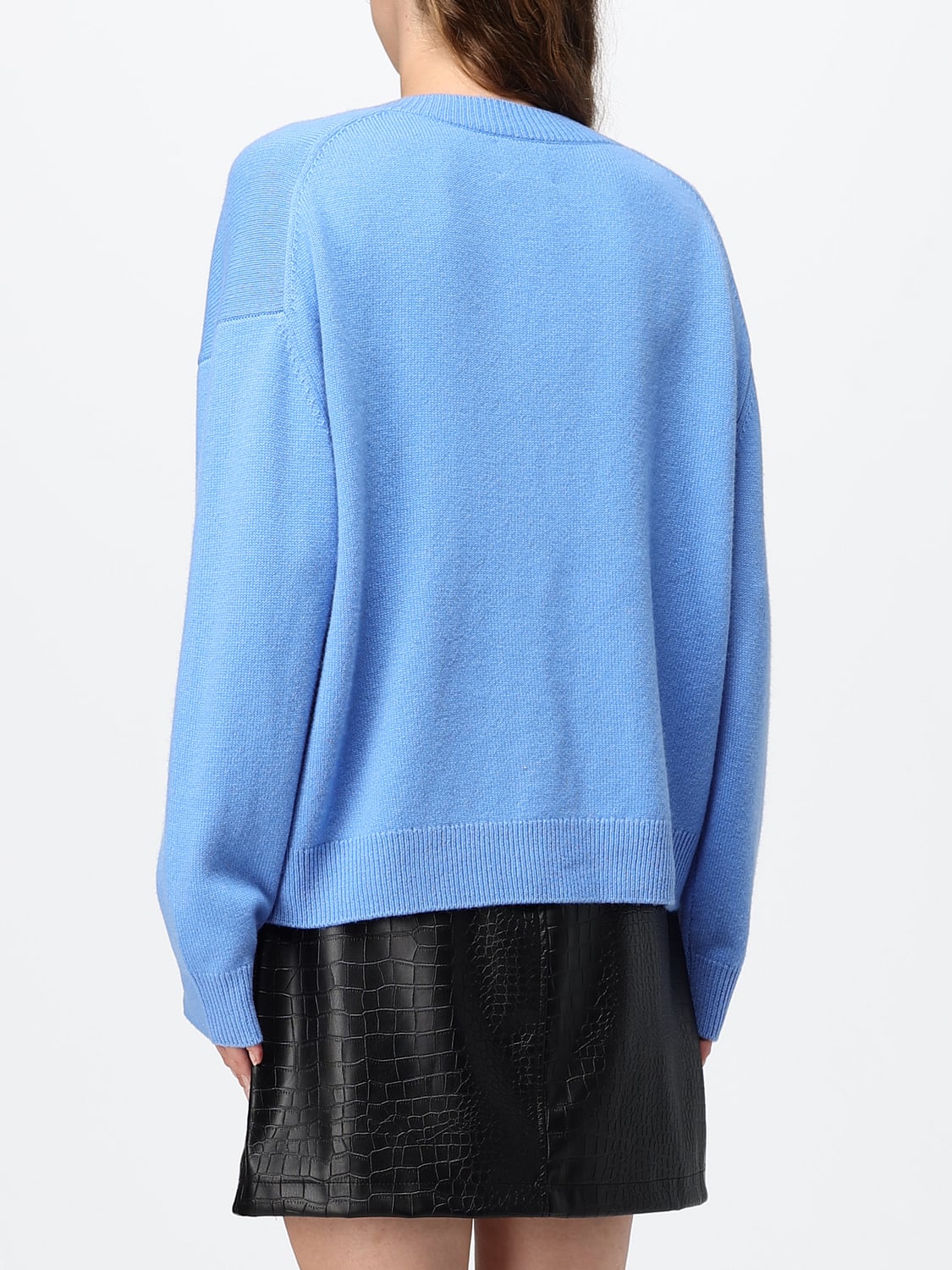 ANINE BING PULLOVER: Kaschmirpullover Anine Bing mit V-Ausschnitt und überschnittenen Schultern, Blau - Img 2