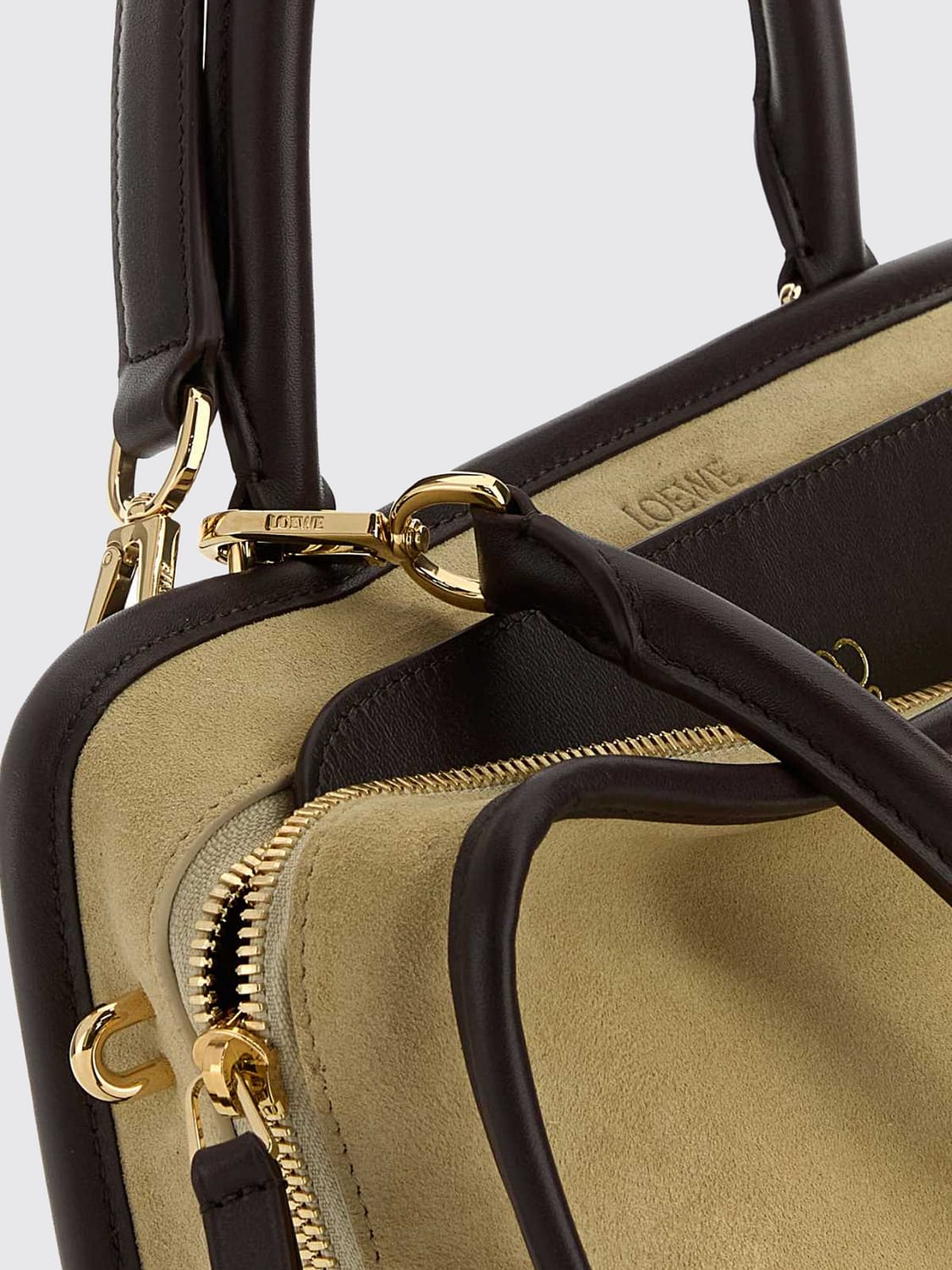 LOEWE BORSA A MANO: Borsa a mano piccola Amazona 180 Loewe in suede con logo Monogram, Oro - Img 4